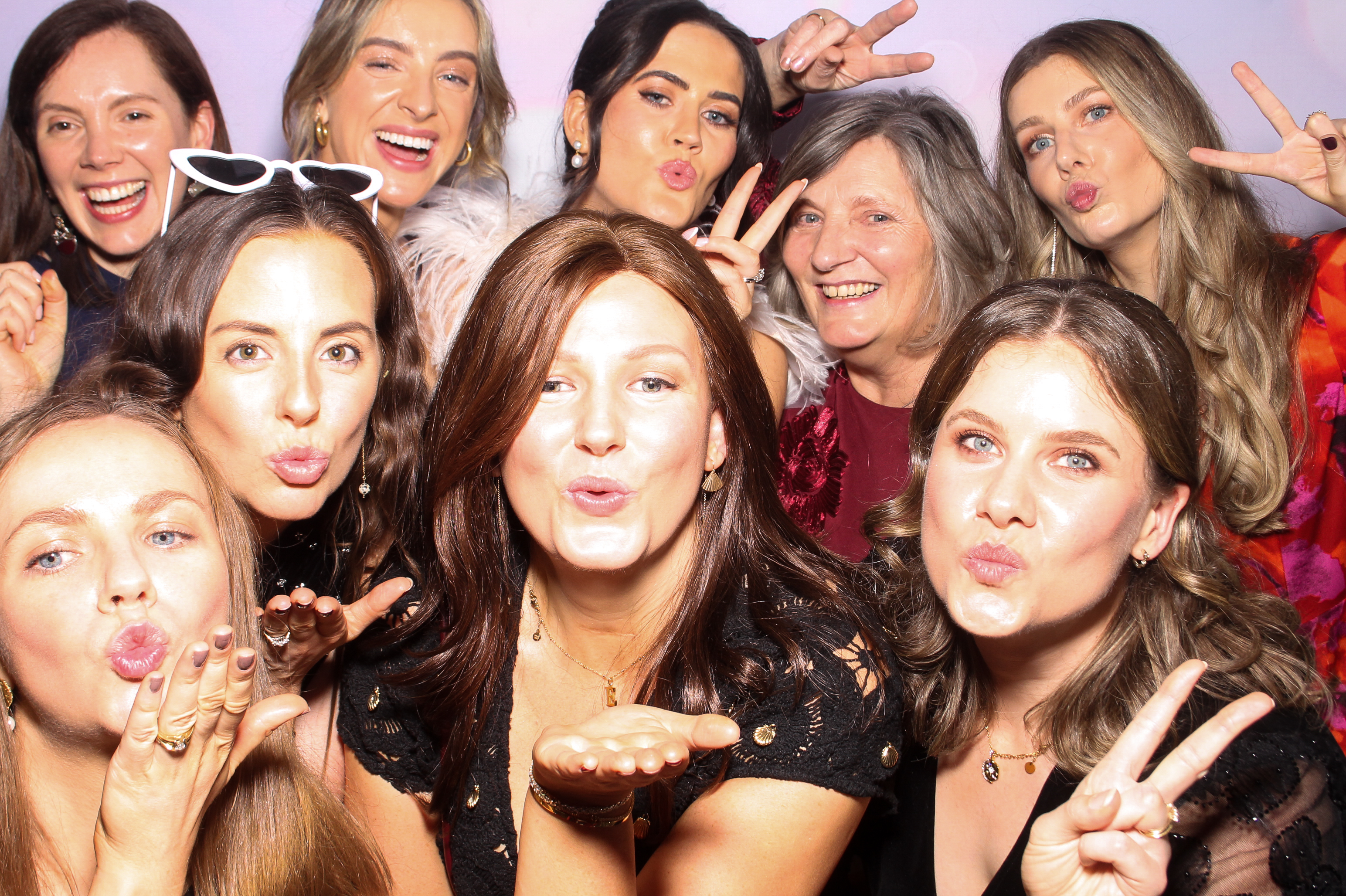 Elizabeth & Michael | View more photos from the event at gallery.snapmagic.ie/u/SnapMagic/Elizabeth-Michael