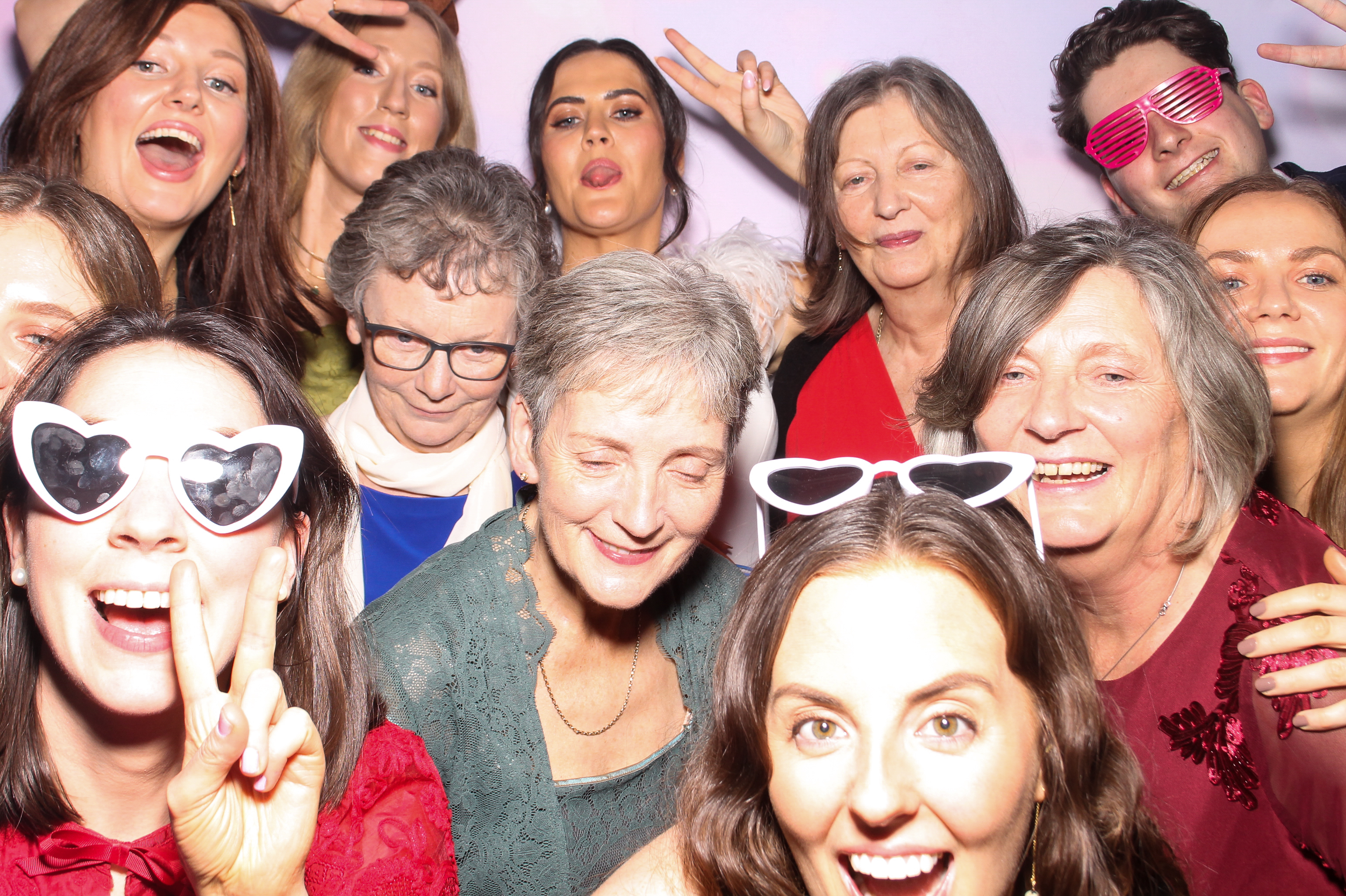 Elizabeth & Michael | View more photos from the event at gallery.snapmagic.ie/u/SnapMagic/Elizabeth-Michael