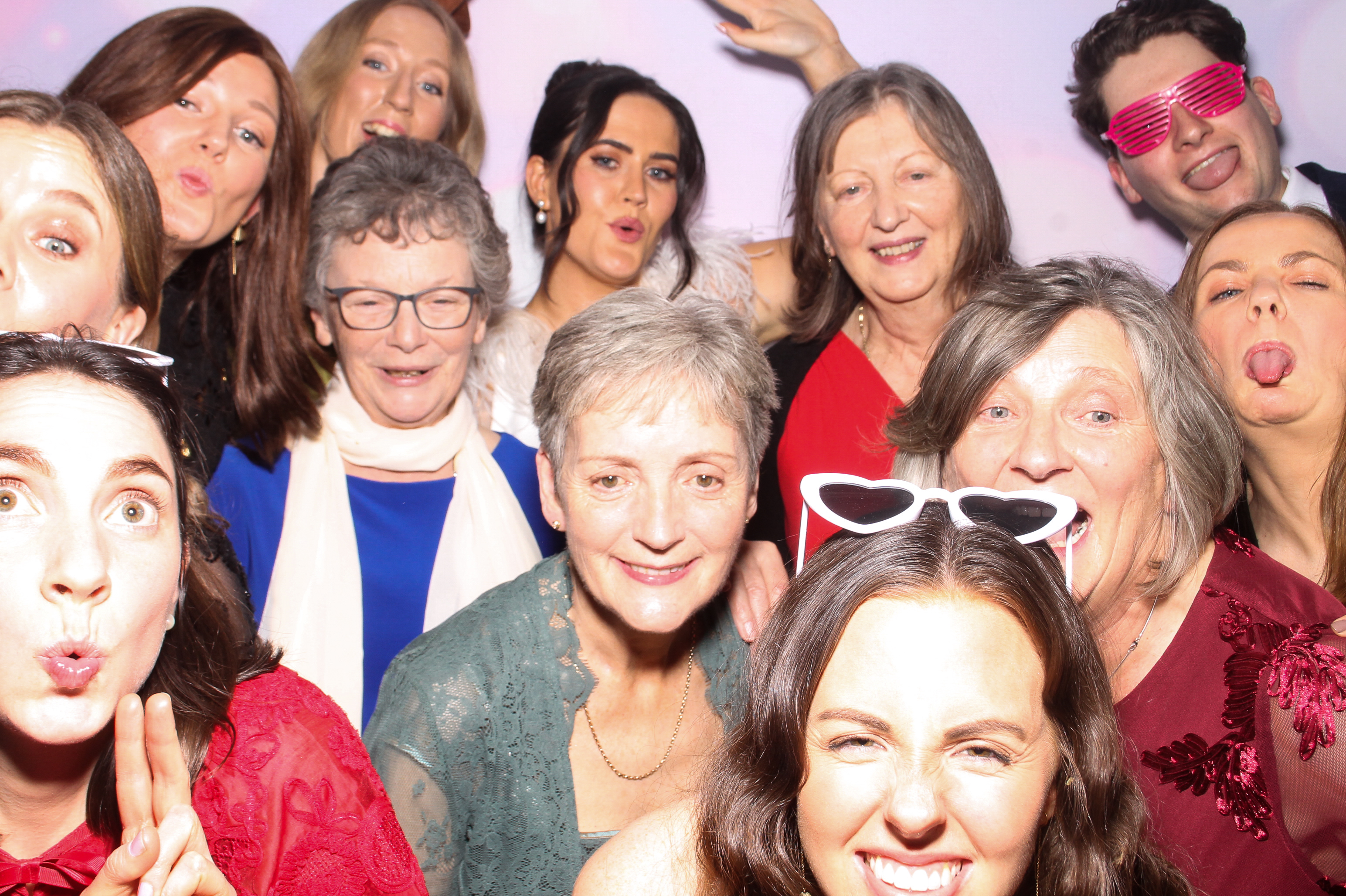 Elizabeth & Michael | View more photos from the event at gallery.snapmagic.ie/u/SnapMagic/Elizabeth-Michael