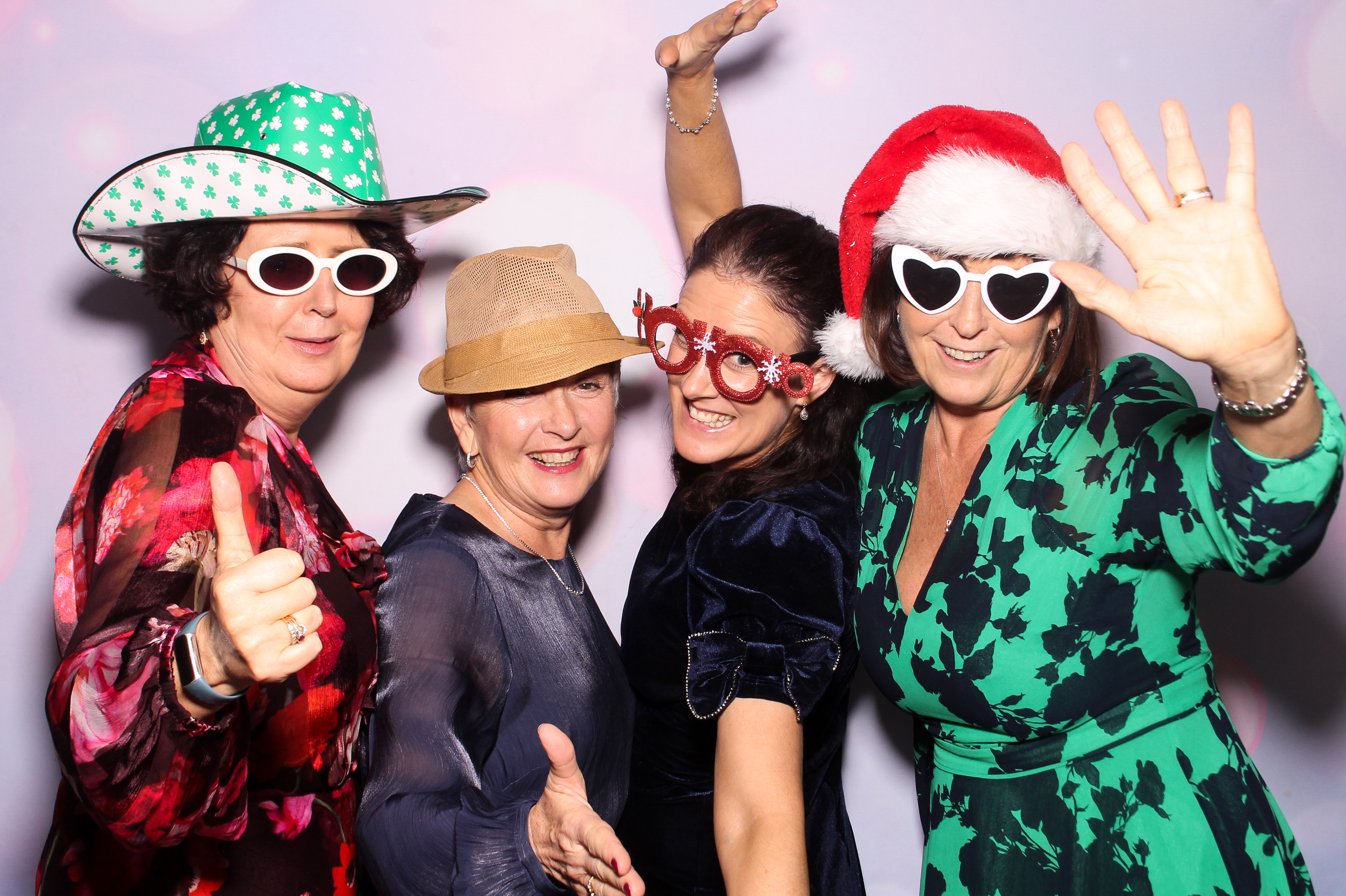 Elizabeth & Michael | View more photos from the event at gallery.snapmagic.ie/u/SnapMagic/Elizabeth-Michael