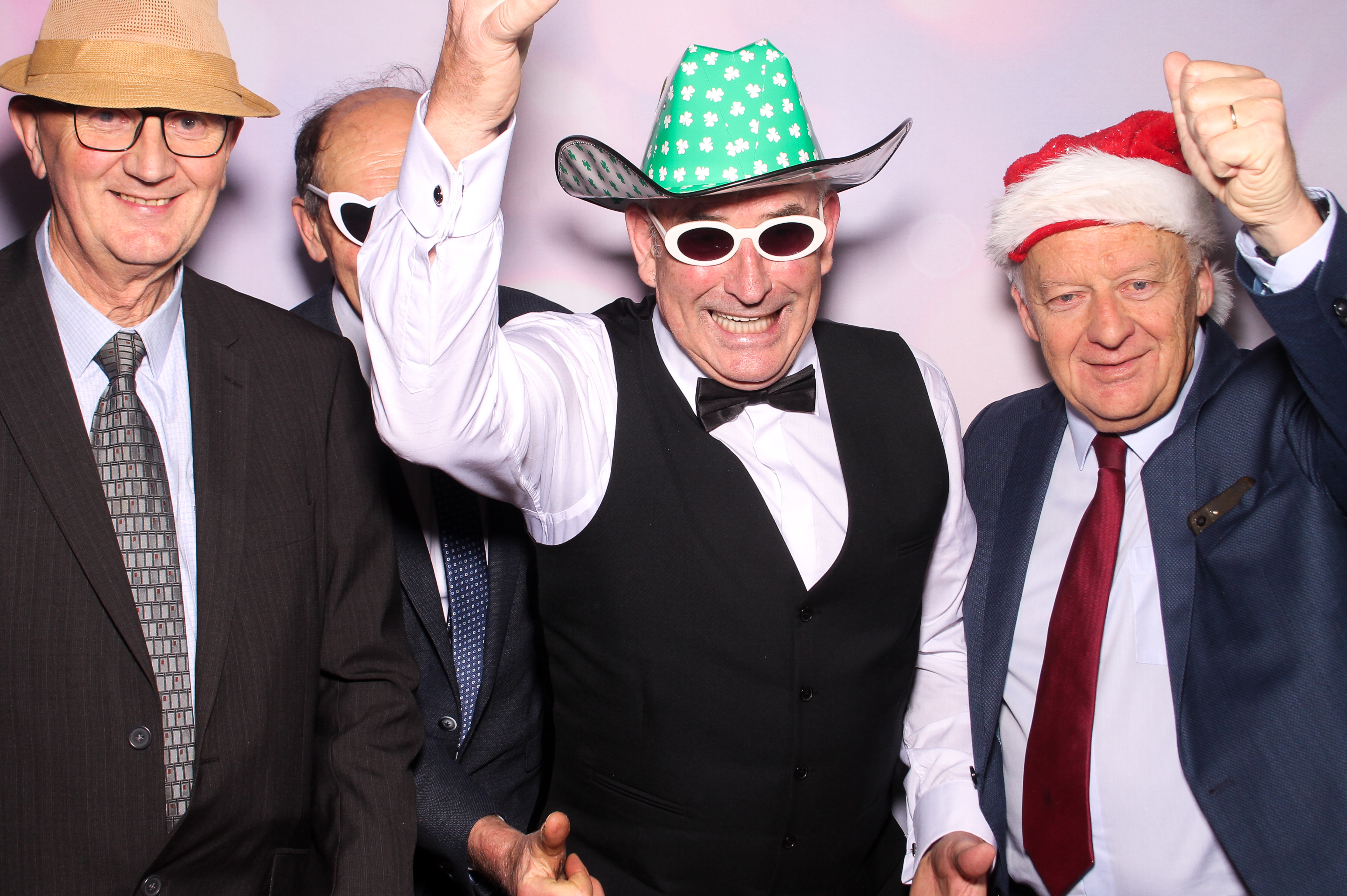 Elizabeth & Michael | View more photos from the event at gallery.snapmagic.ie/u/SnapMagic/Elizabeth-Michael