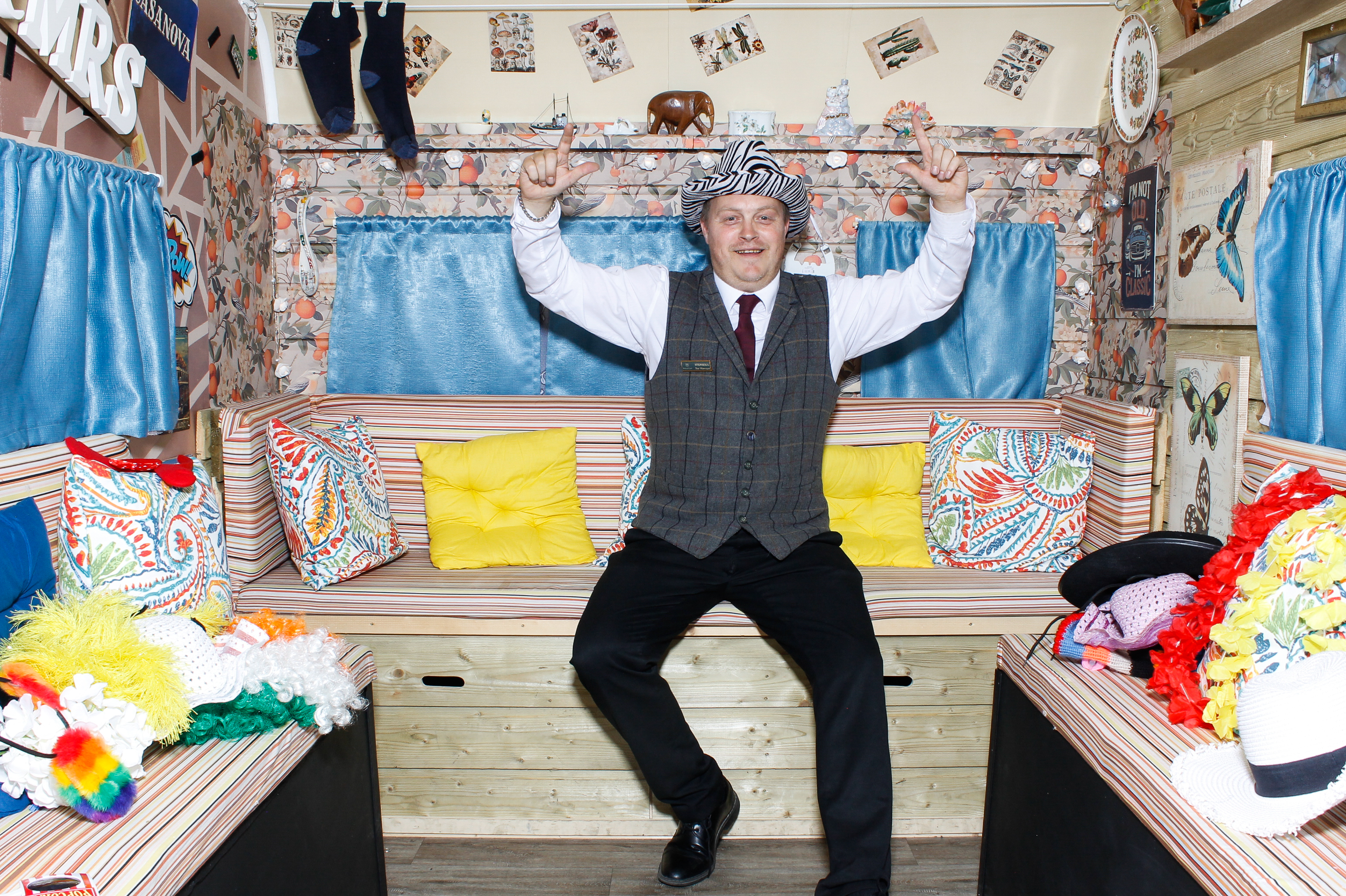 Emily & Joseph | View more photos from the event at gallery.snapmagic.ie/u/SnapMagic/Emily-Joseph