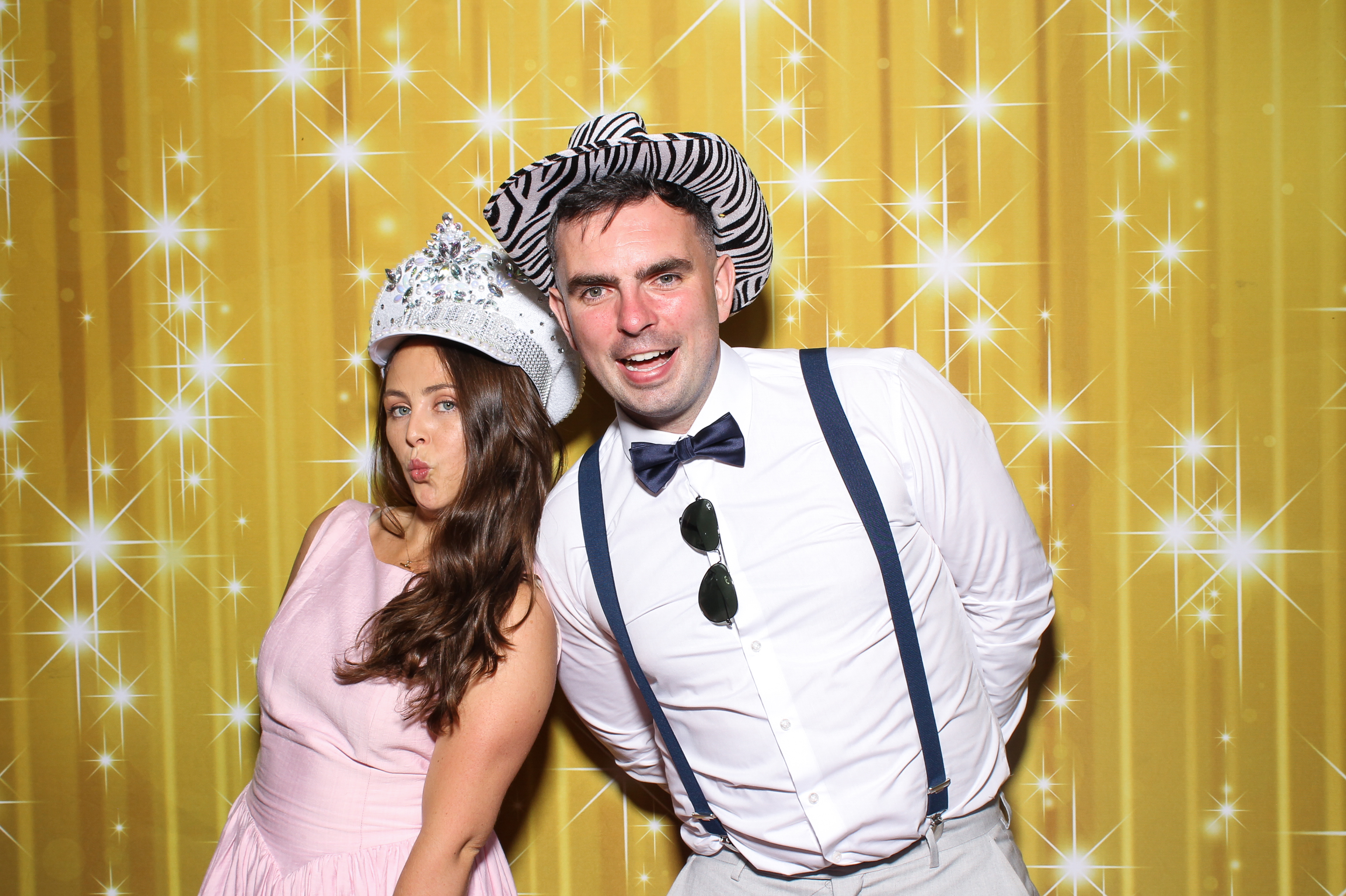 Emma & Niall | View more photos from the event at gallery.snapmagic.ie/u/SnapMagic/Emma-Niall