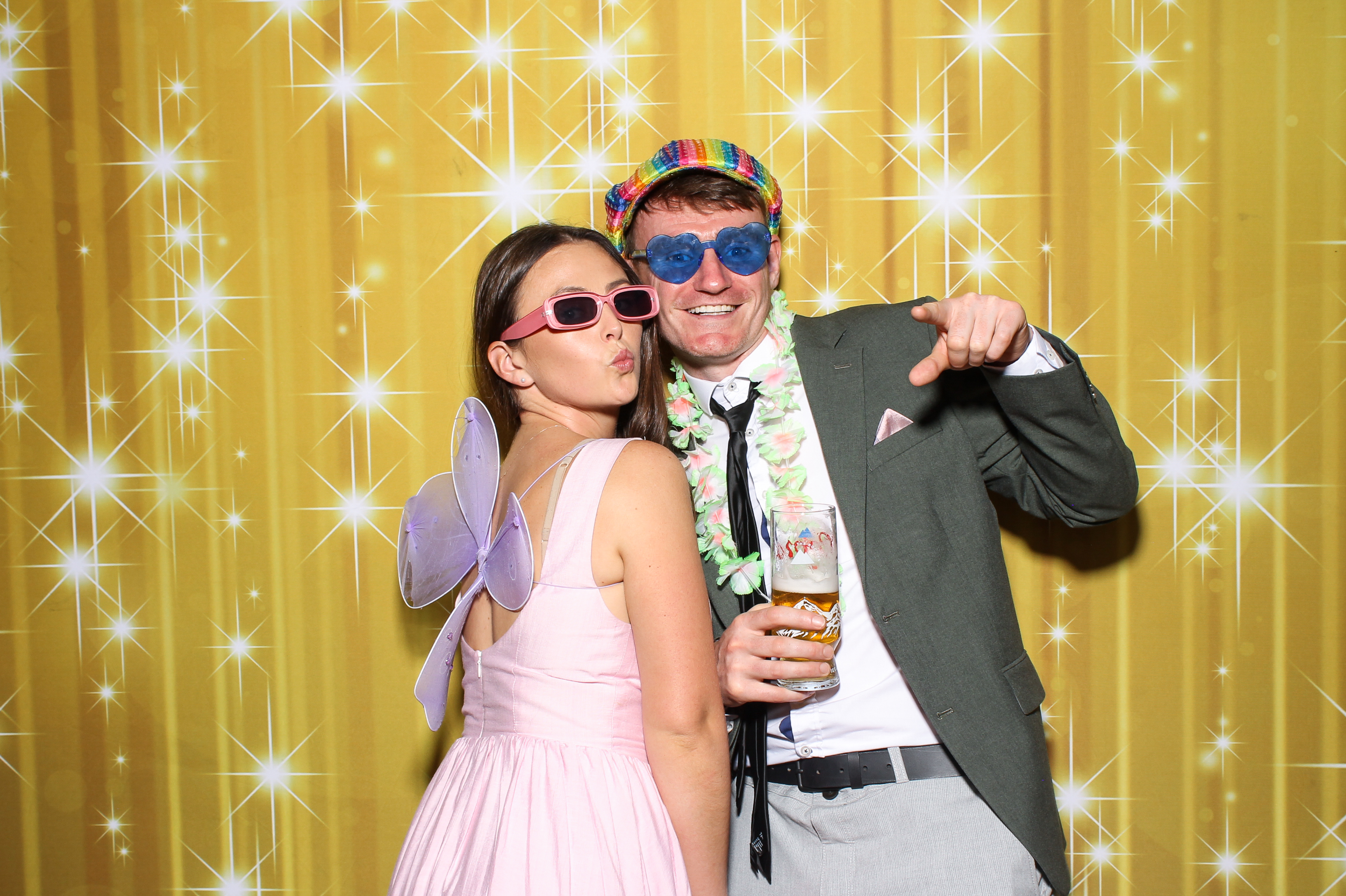 Emma & Niall | View more photos from the event at gallery.snapmagic.ie/u/SnapMagic/Emma-Niall