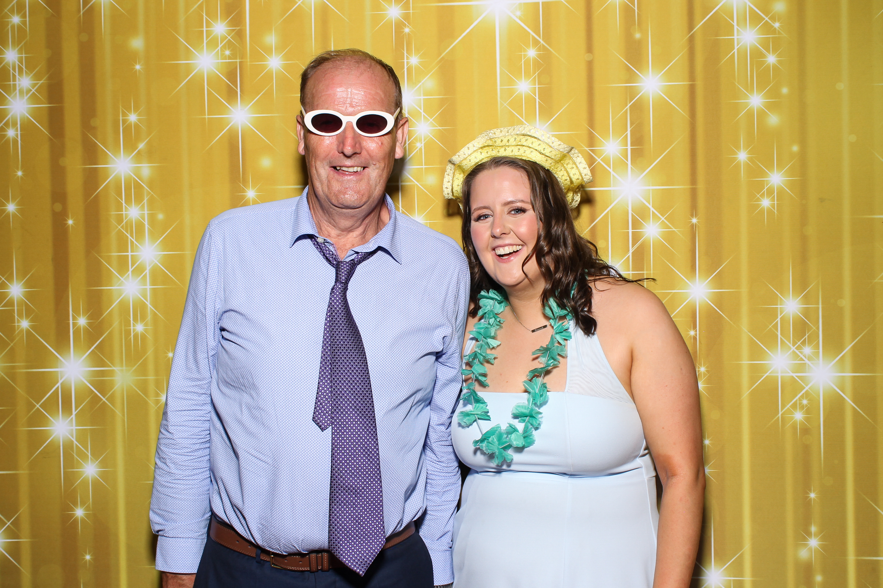 Emma & Niall | View more photos from the event at gallery.snapmagic.ie/u/SnapMagic/Emma-Niall