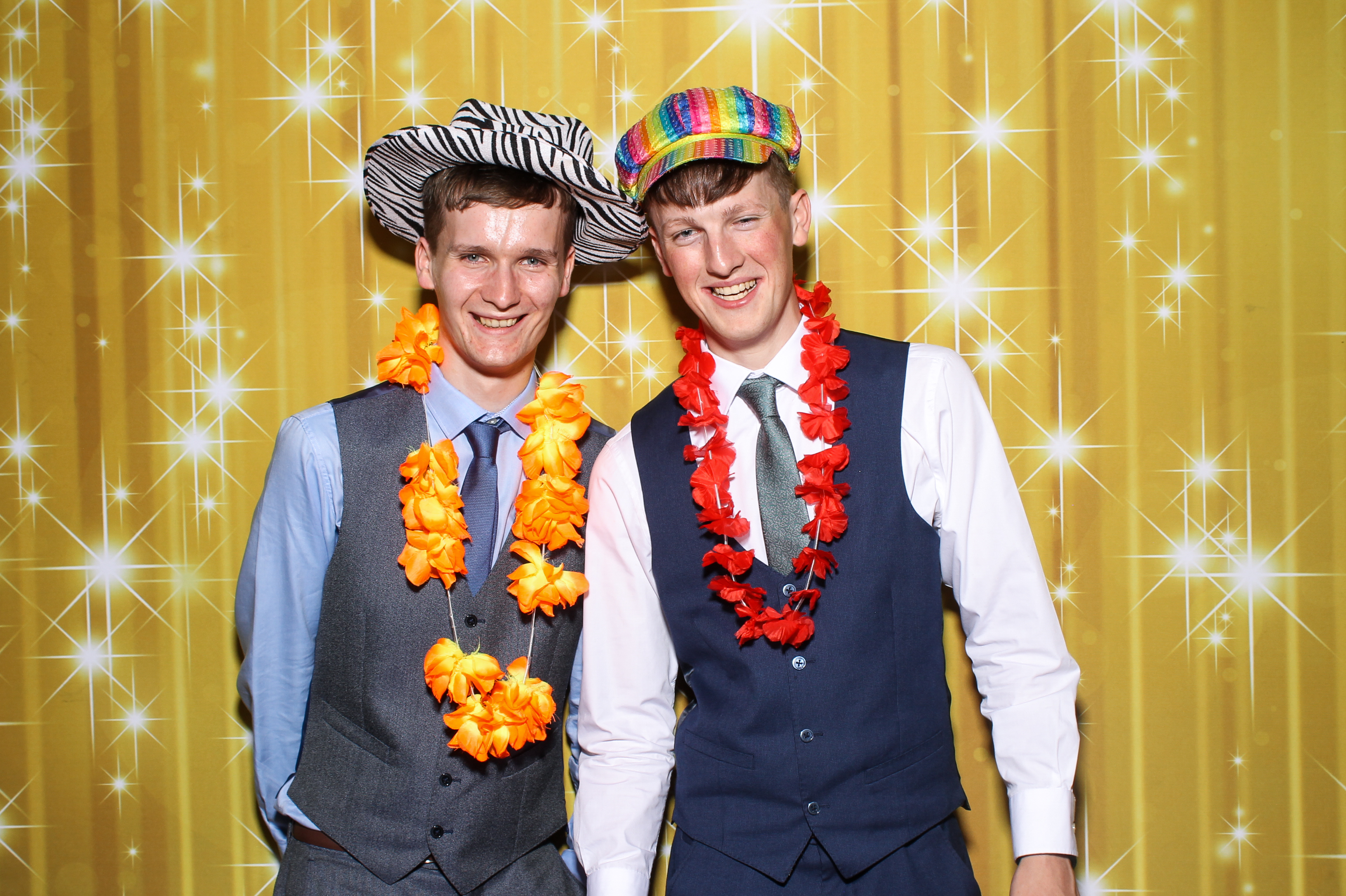 Emma & Niall | View more photos from the event at gallery.snapmagic.ie/u/SnapMagic/Emma-Niall