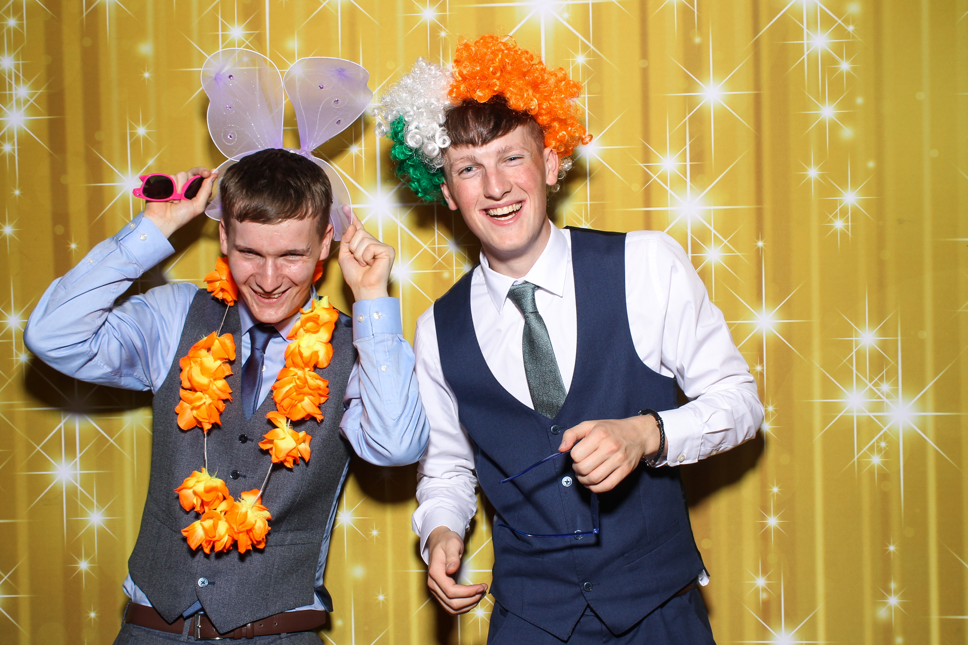 Emma & Niall | View more photos from the event at gallery.snapmagic.ie/u/SnapMagic/Emma-Niall