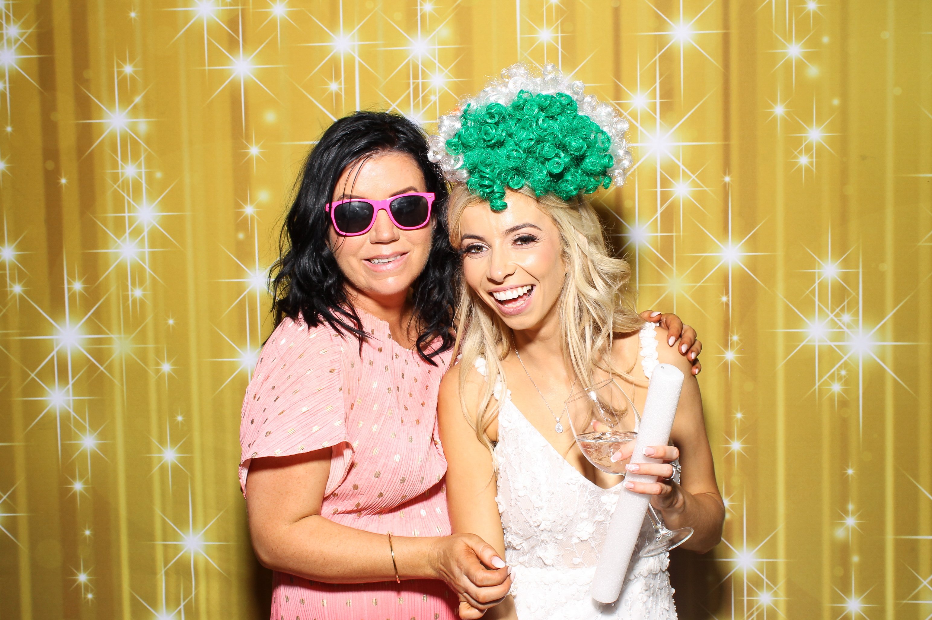 Emma & Niall | View more photos from the event at gallery.snapmagic.ie/u/SnapMagic/Emma-Niall