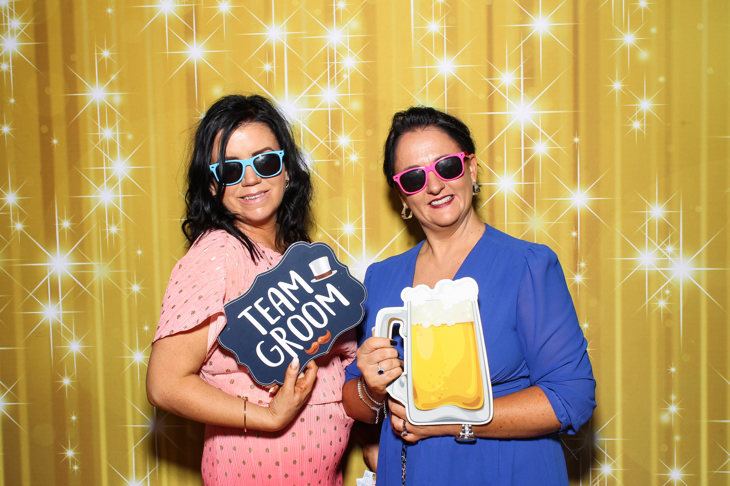 Emma & Niall | View more photos from the event at gallery.snapmagic.ie/u/SnapMagic/Emma-Niall