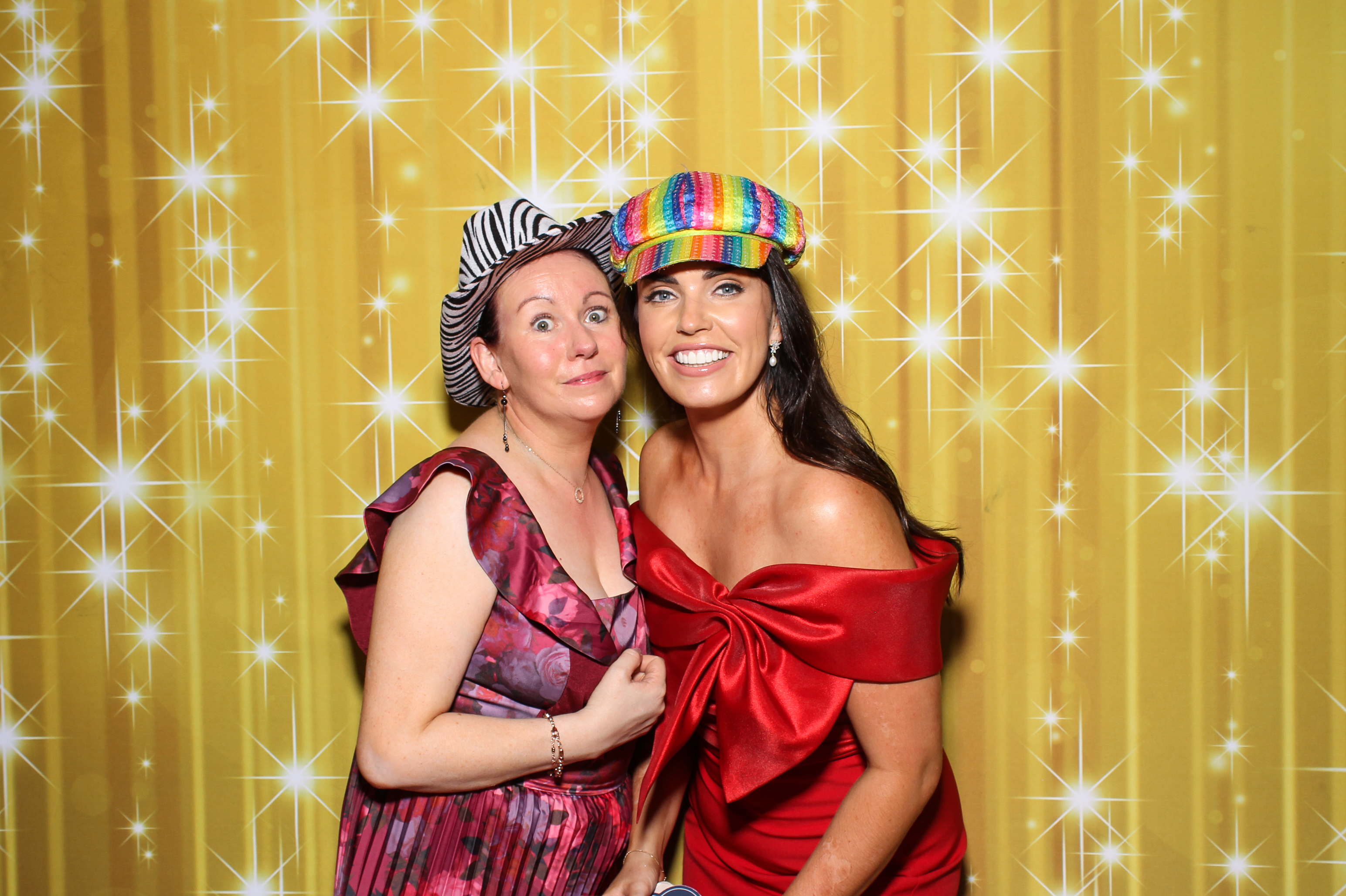 Emma & Niall | View more photos from the event at gallery.snapmagic.ie/u/SnapMagic/Emma-Niall