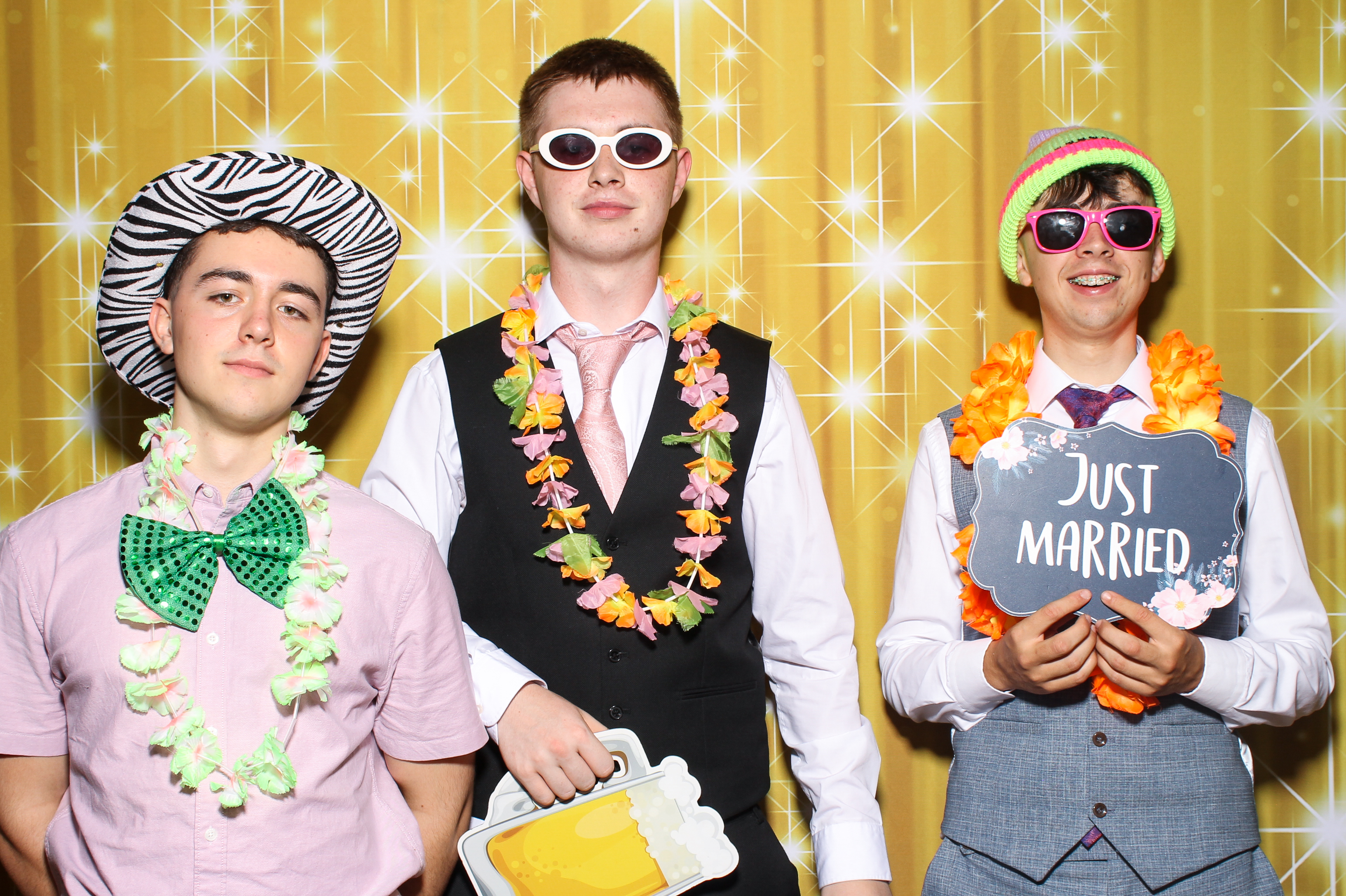 Emma & Niall | View more photos from the event at gallery.snapmagic.ie/u/SnapMagic/Emma-Niall