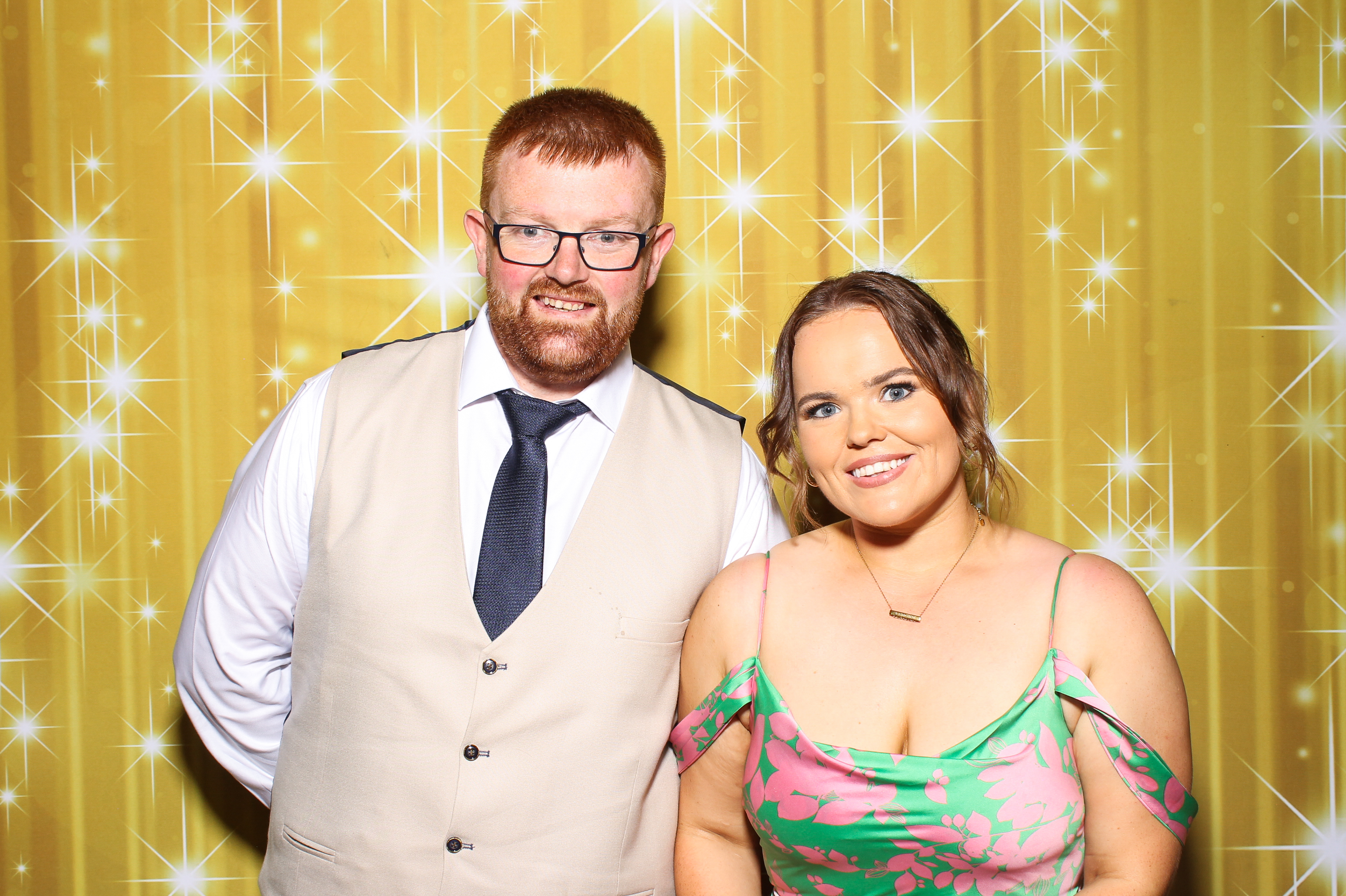 Emma & Niall | View more photos from the event at gallery.snapmagic.ie/u/SnapMagic/Emma-Niall