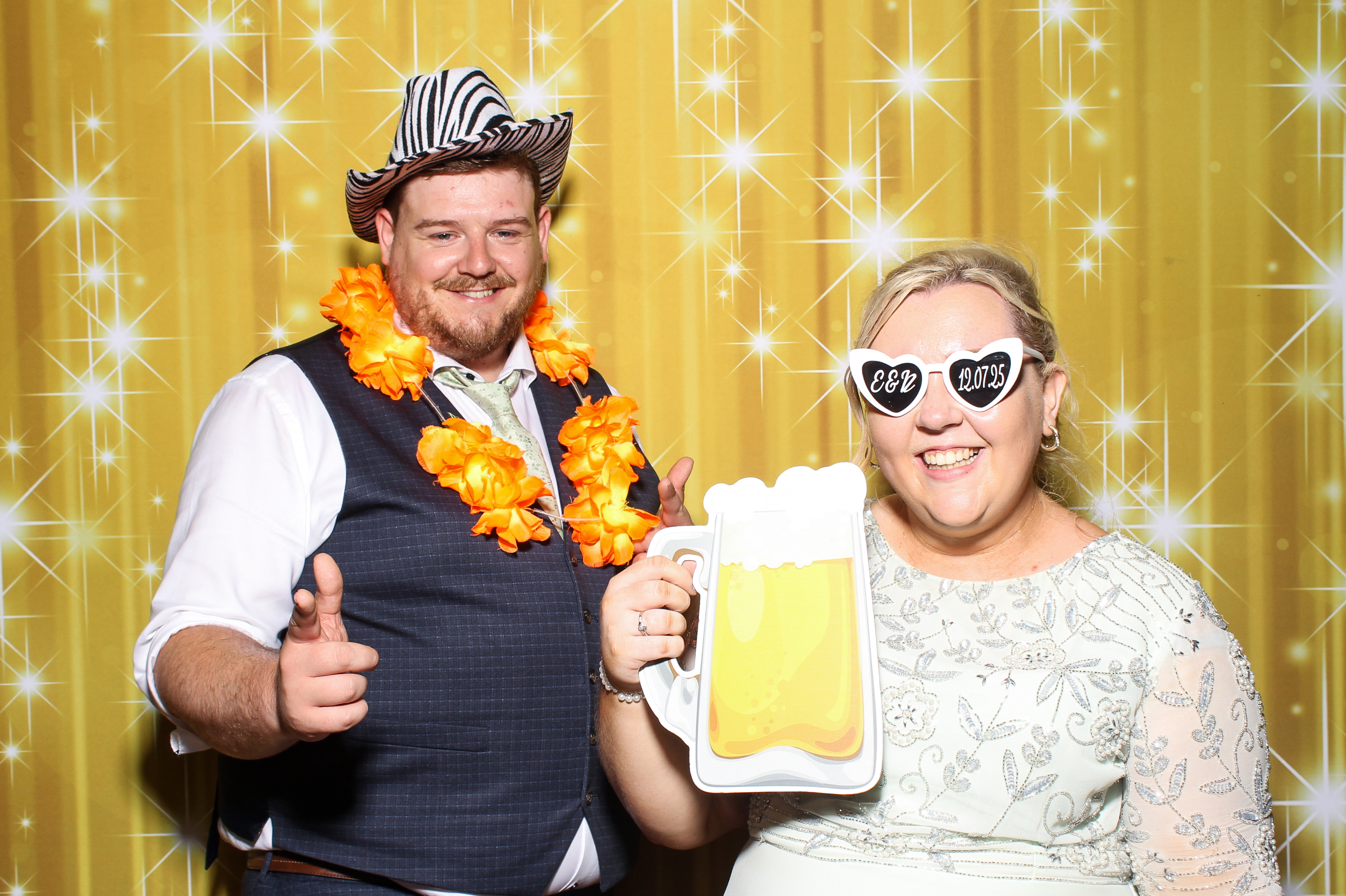 Emma & Niall | View more photos from the event at gallery.snapmagic.ie/u/SnapMagic/Emma-Niall