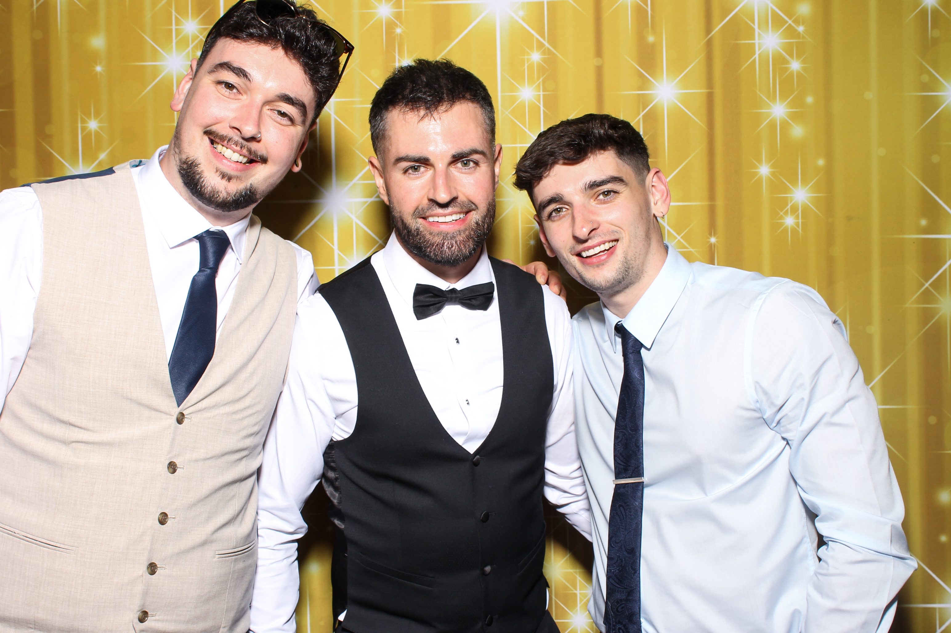 Emma & Niall | View more photos from the event at gallery.snapmagic.ie/u/SnapMagic/Emma-Niall