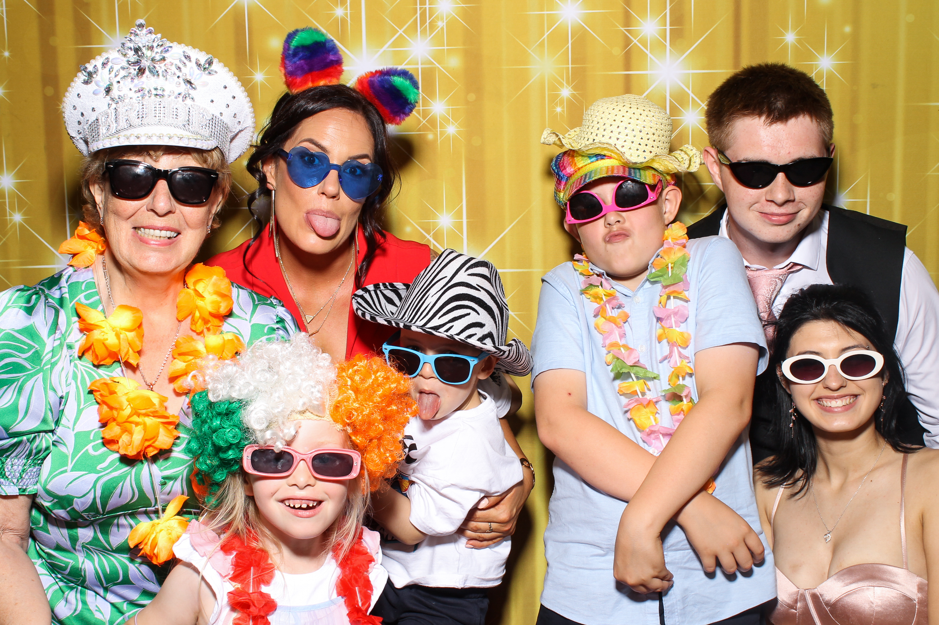 Emma & Niall | View more photos from the event at gallery.snapmagic.ie/u/SnapMagic/Emma-Niall