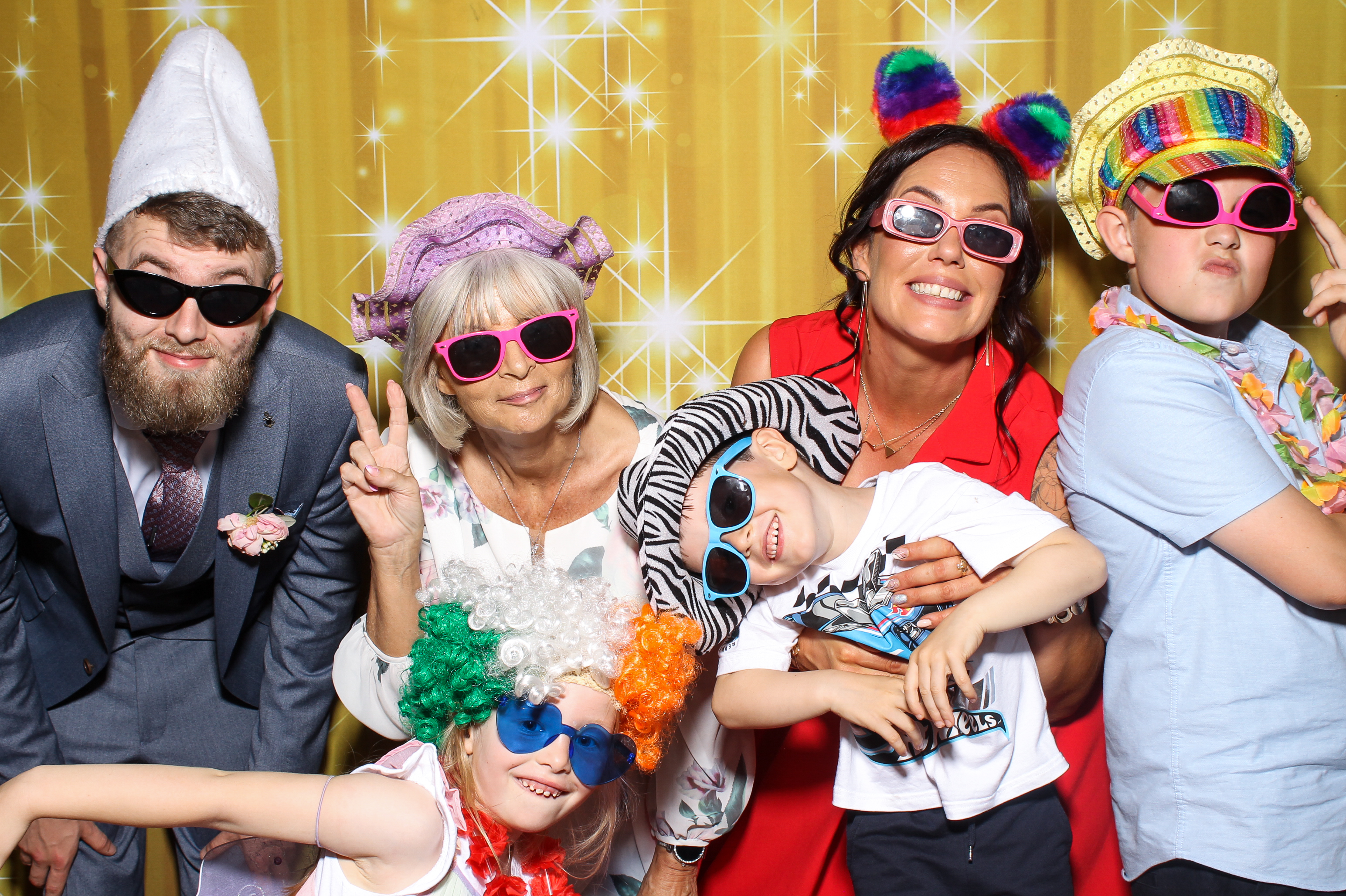 Emma & Niall | View more photos from the event at gallery.snapmagic.ie/u/SnapMagic/Emma-Niall