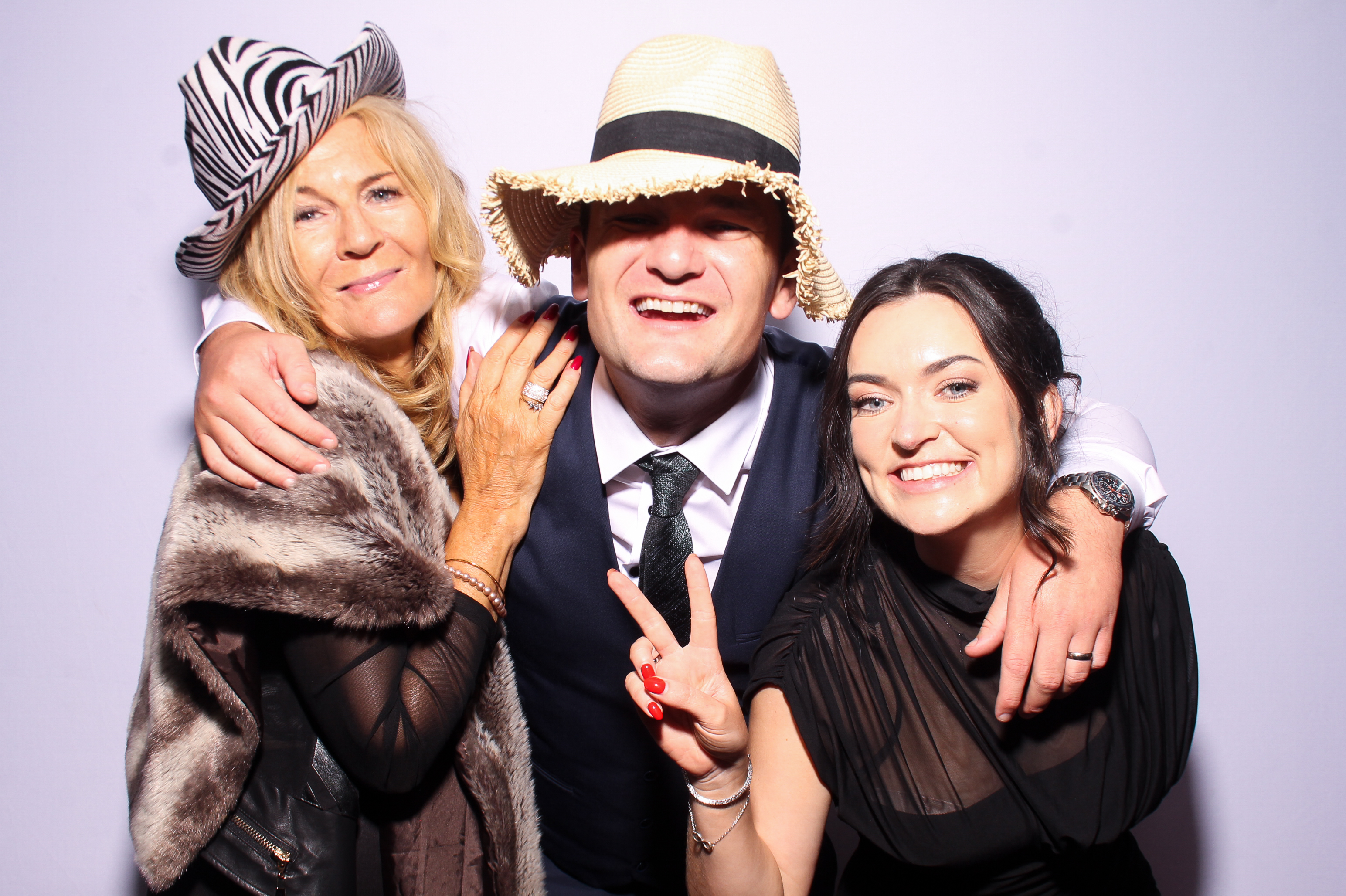 Erika & David | View more photos from the event at gallery.snapmagic.ie/u/SnapMagic/Erika-David