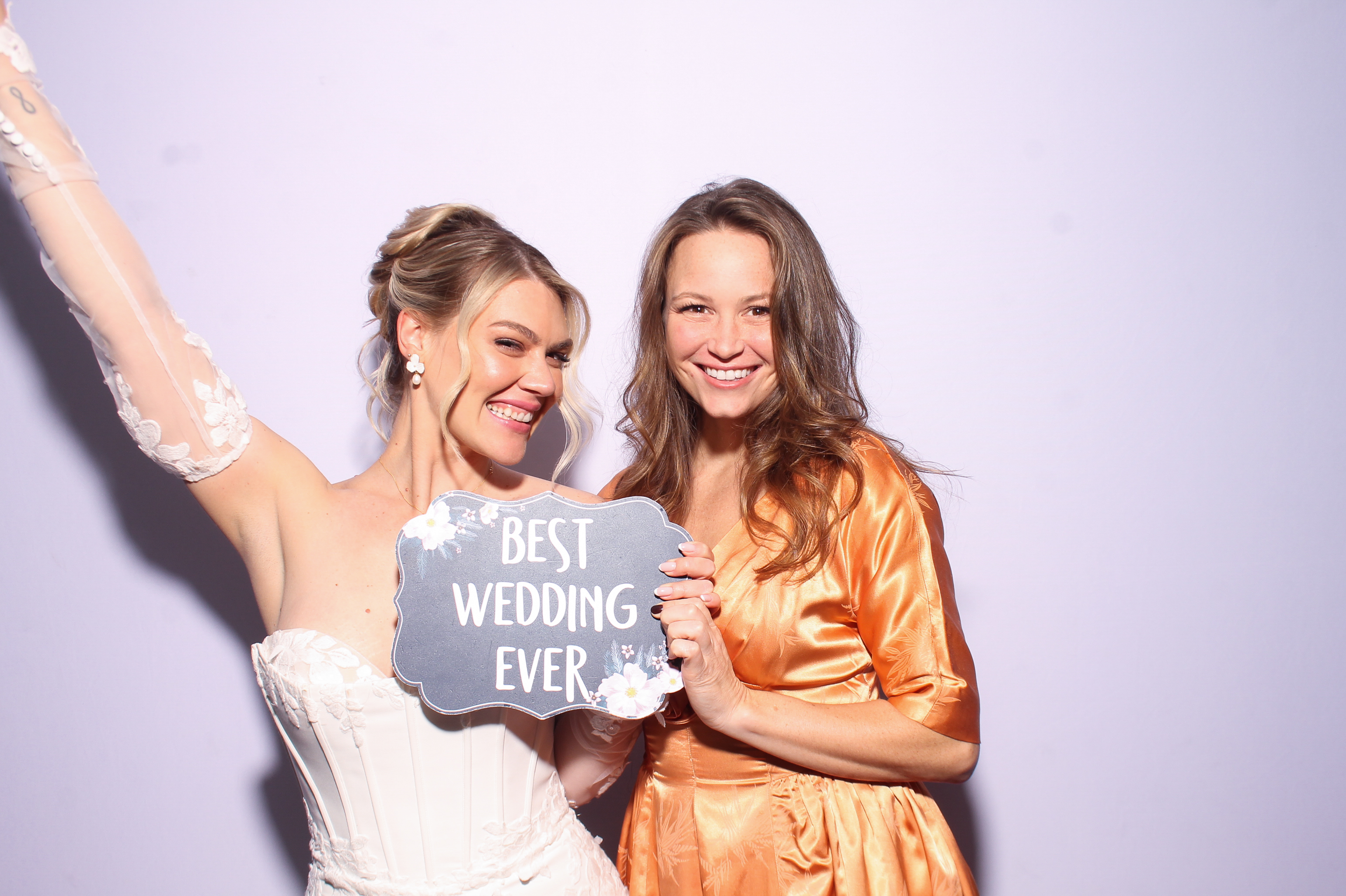 Erika & David | View more photos from the event at gallery.snapmagic.ie/u/SnapMagic/Erika-David