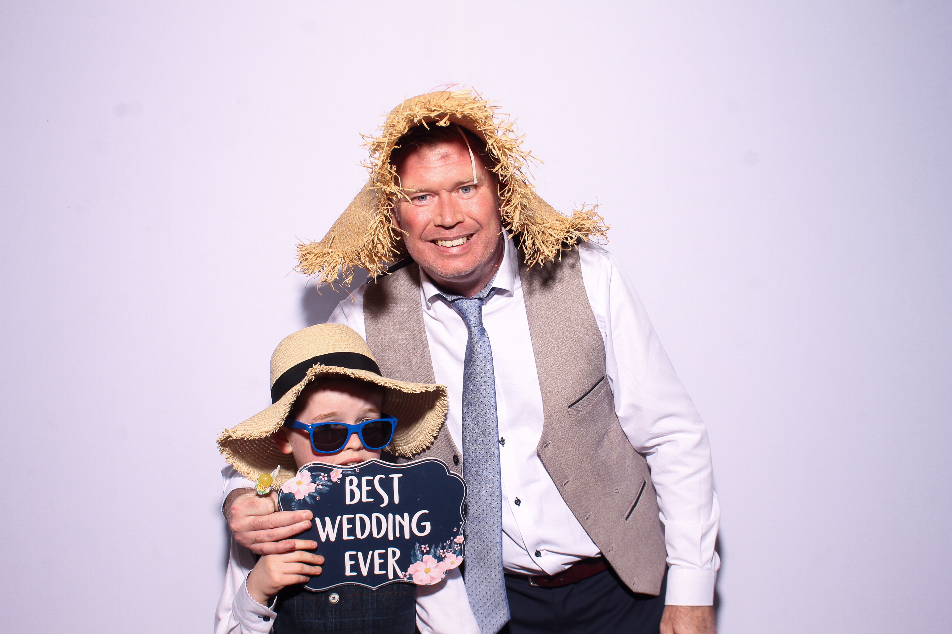 Erika & David | View more photos from the event at gallery.snapmagic.ie/u/SnapMagic/Erika-David