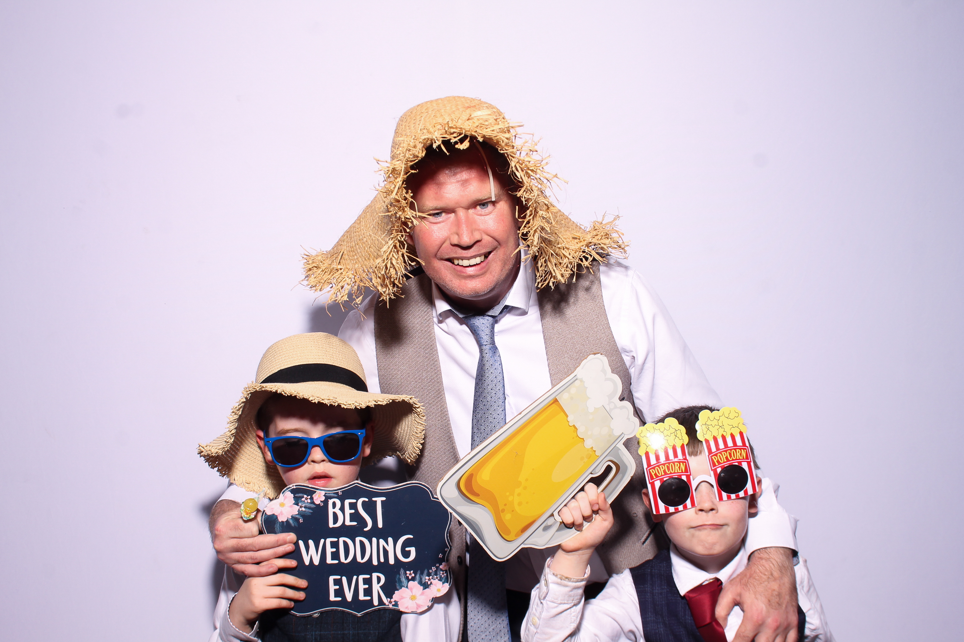 Erika & David | View more photos from the event at gallery.snapmagic.ie/u/SnapMagic/Erika-David