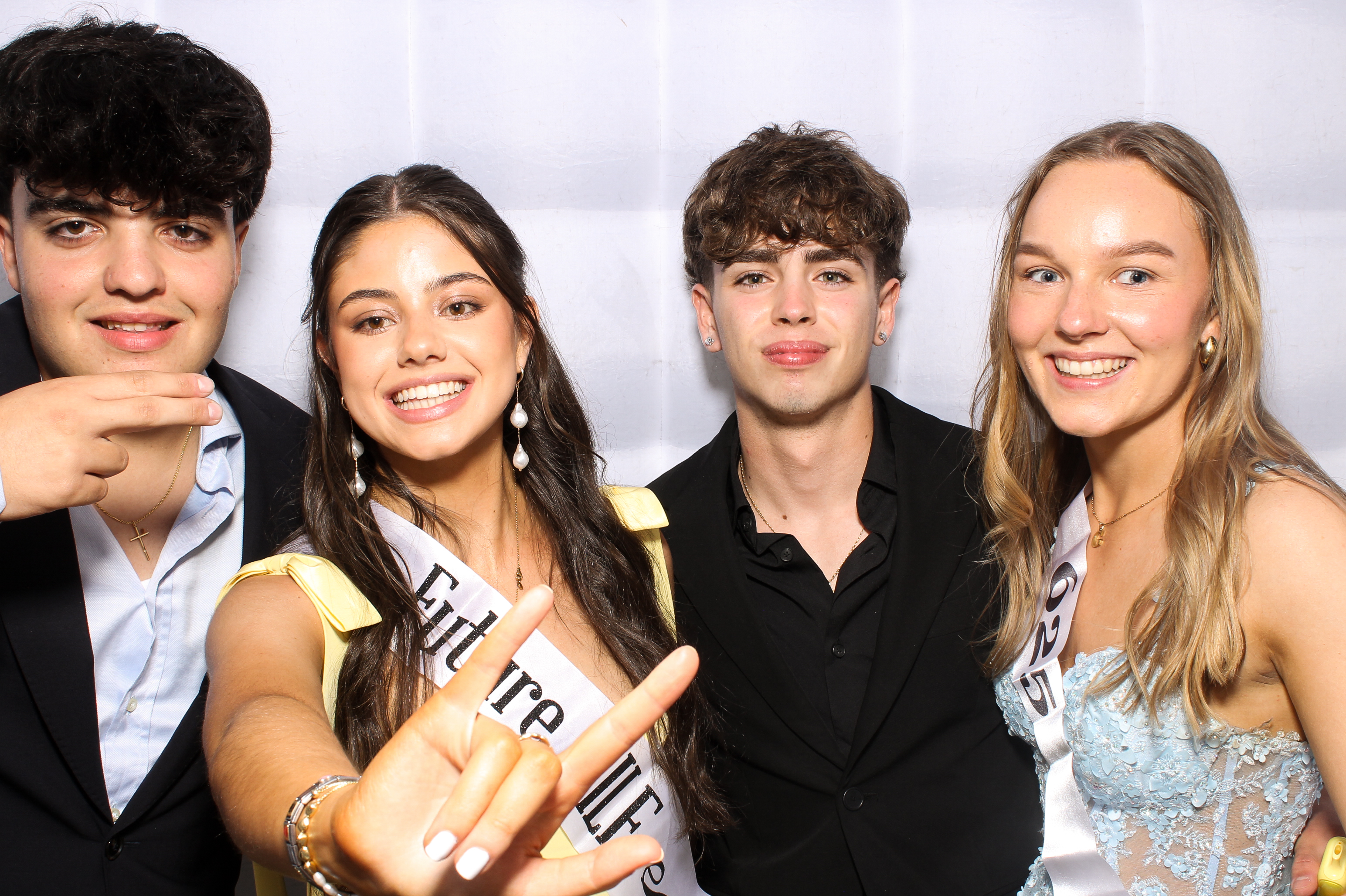 Gortnor Abbey & St.Tiernan's Grad | View more photos from the event at gallery.snapmagic.ie/u/SnapMagic/Gortnor-Abbey-StTiernans-Grad