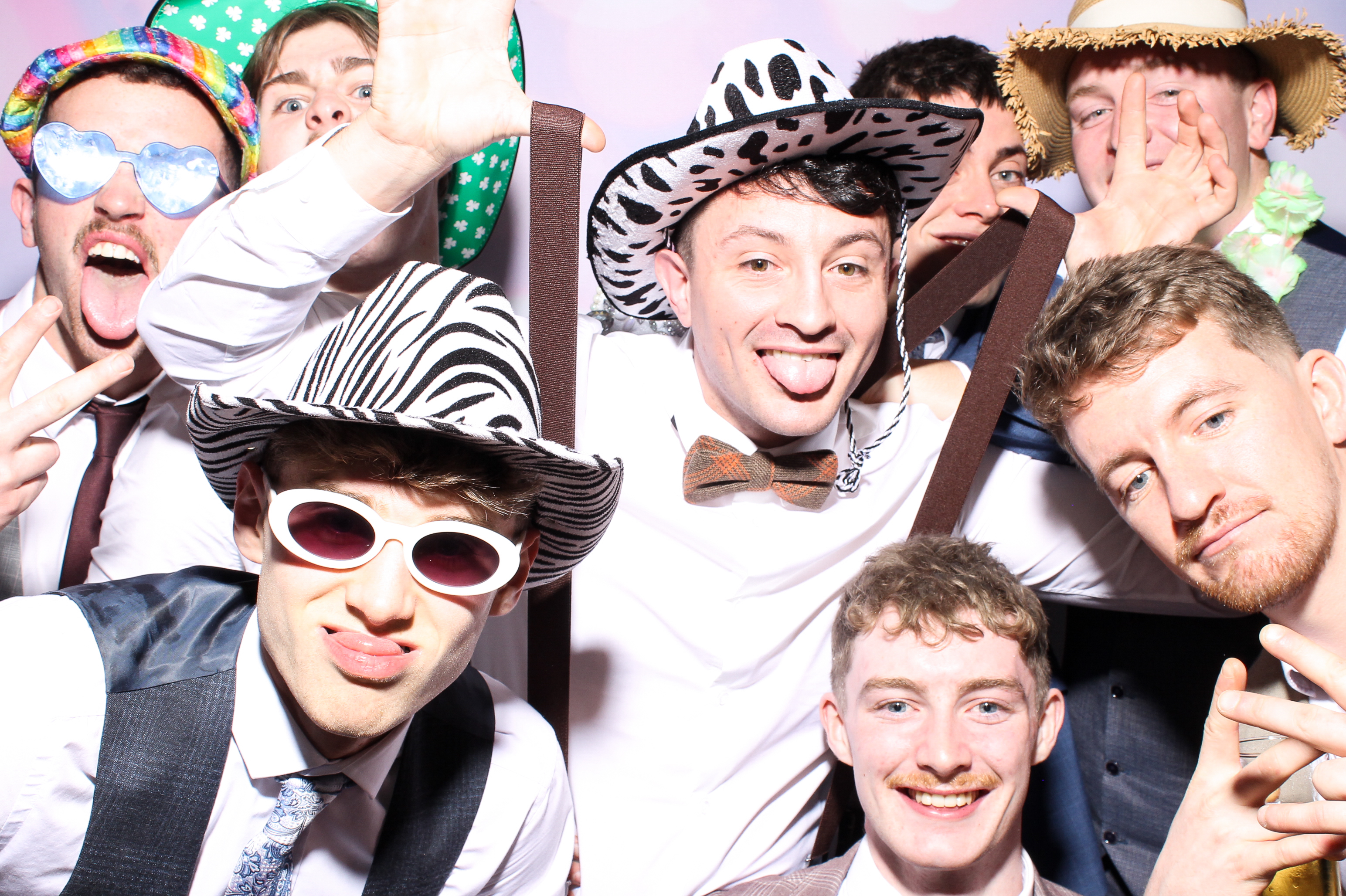 Karin & Declan | View more photos from the event at gallery.snapmagic.ie/u/SnapMagic/Karin-Declan