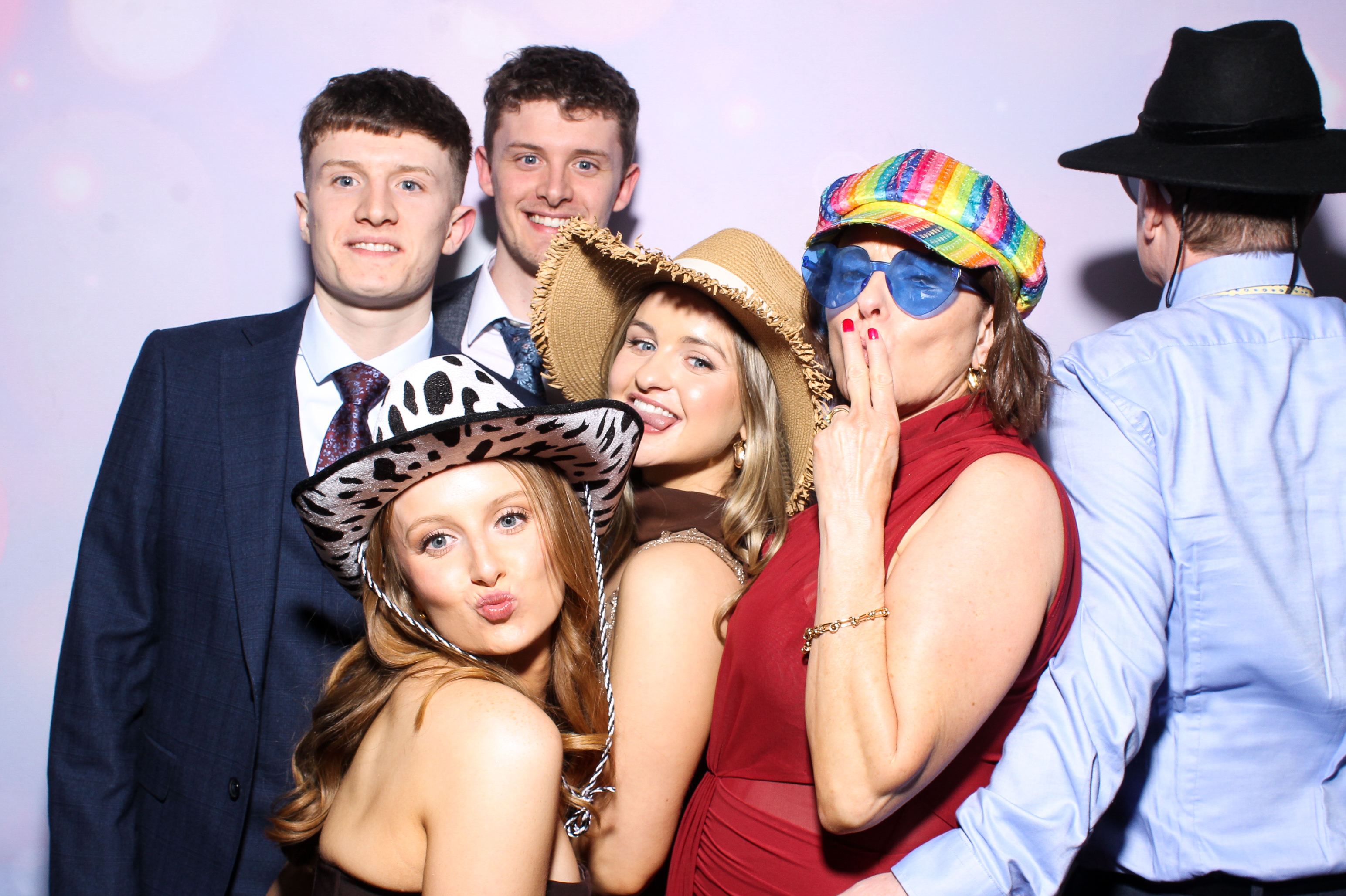 Karin & Declan | View more photos from the event at gallery.snapmagic.ie/u/SnapMagic/Karin-Declan