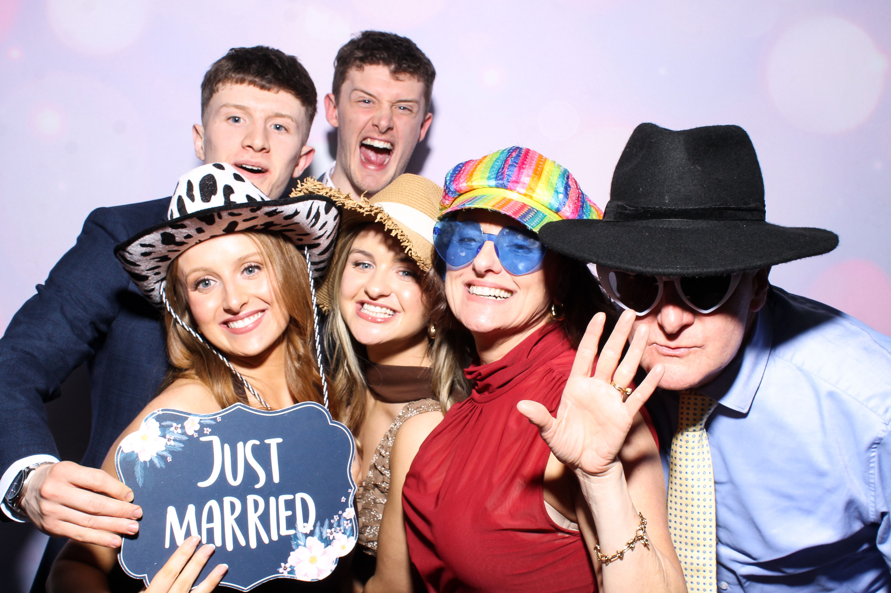 Karin & Declan | View more photos from the event at gallery.snapmagic.ie/u/SnapMagic/Karin-Declan