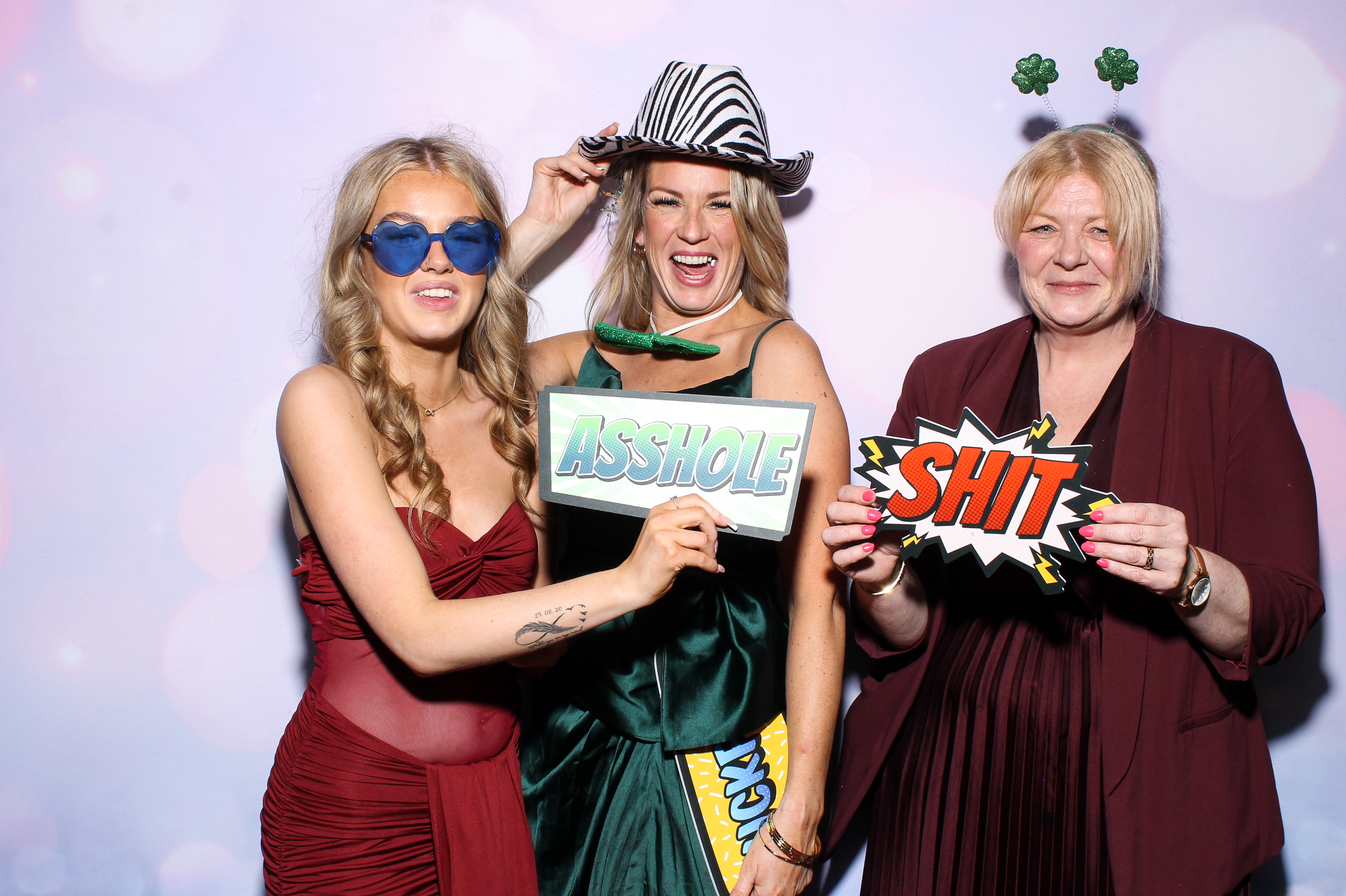 Karin & Declan | View more photos from the event at gallery.snapmagic.ie/u/SnapMagic/Karin-Declan