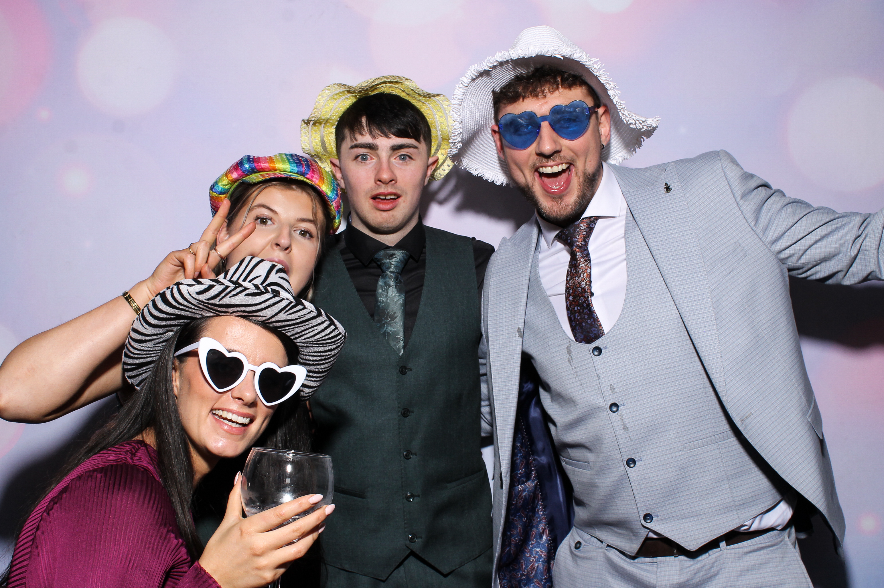 Karin & Declan | View more photos from the event at gallery.snapmagic.ie/u/SnapMagic/Karin-Declan