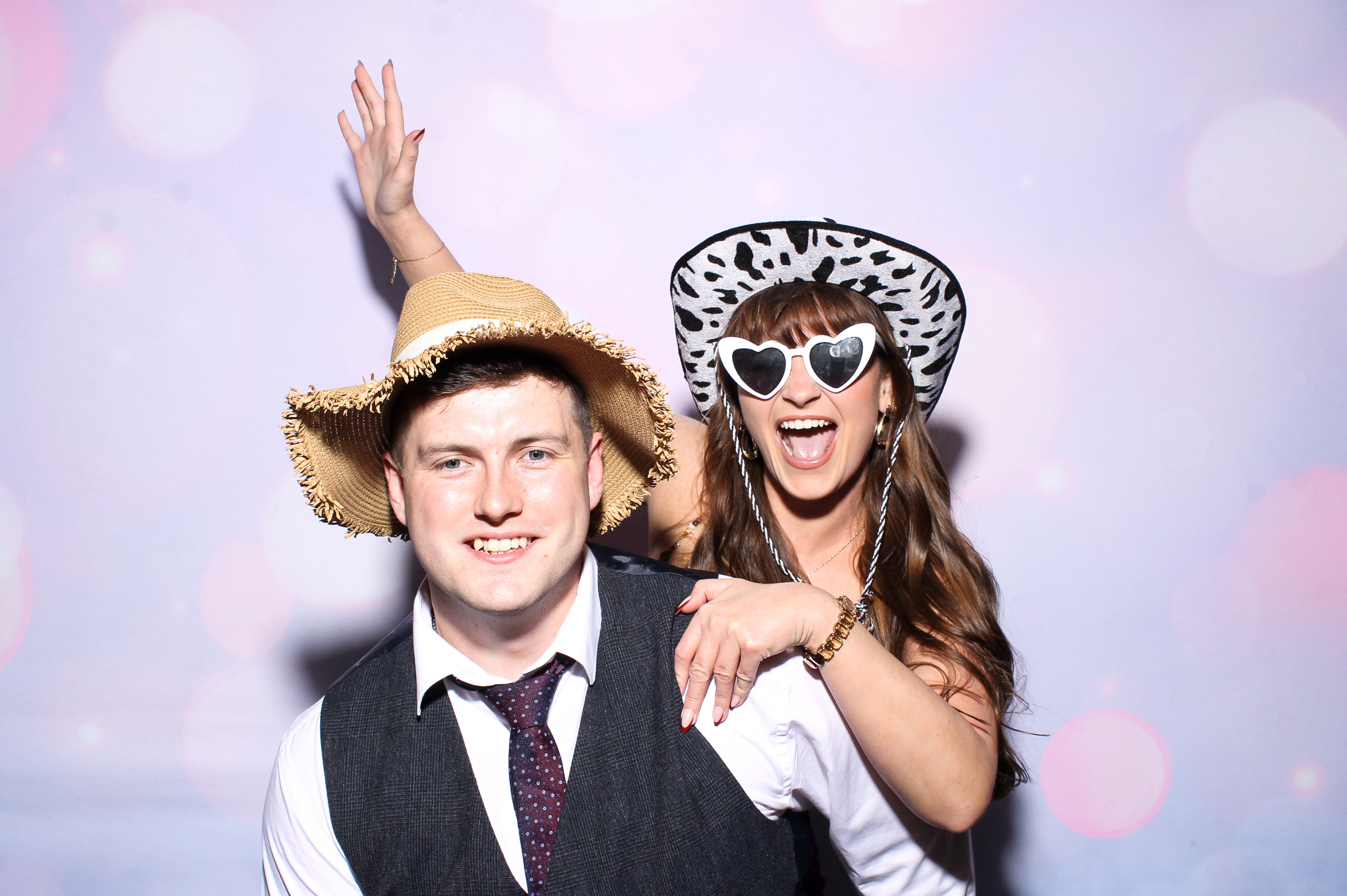 Karin & Declan | View more photos from the event at gallery.snapmagic.ie/u/SnapMagic/Karin-Declan