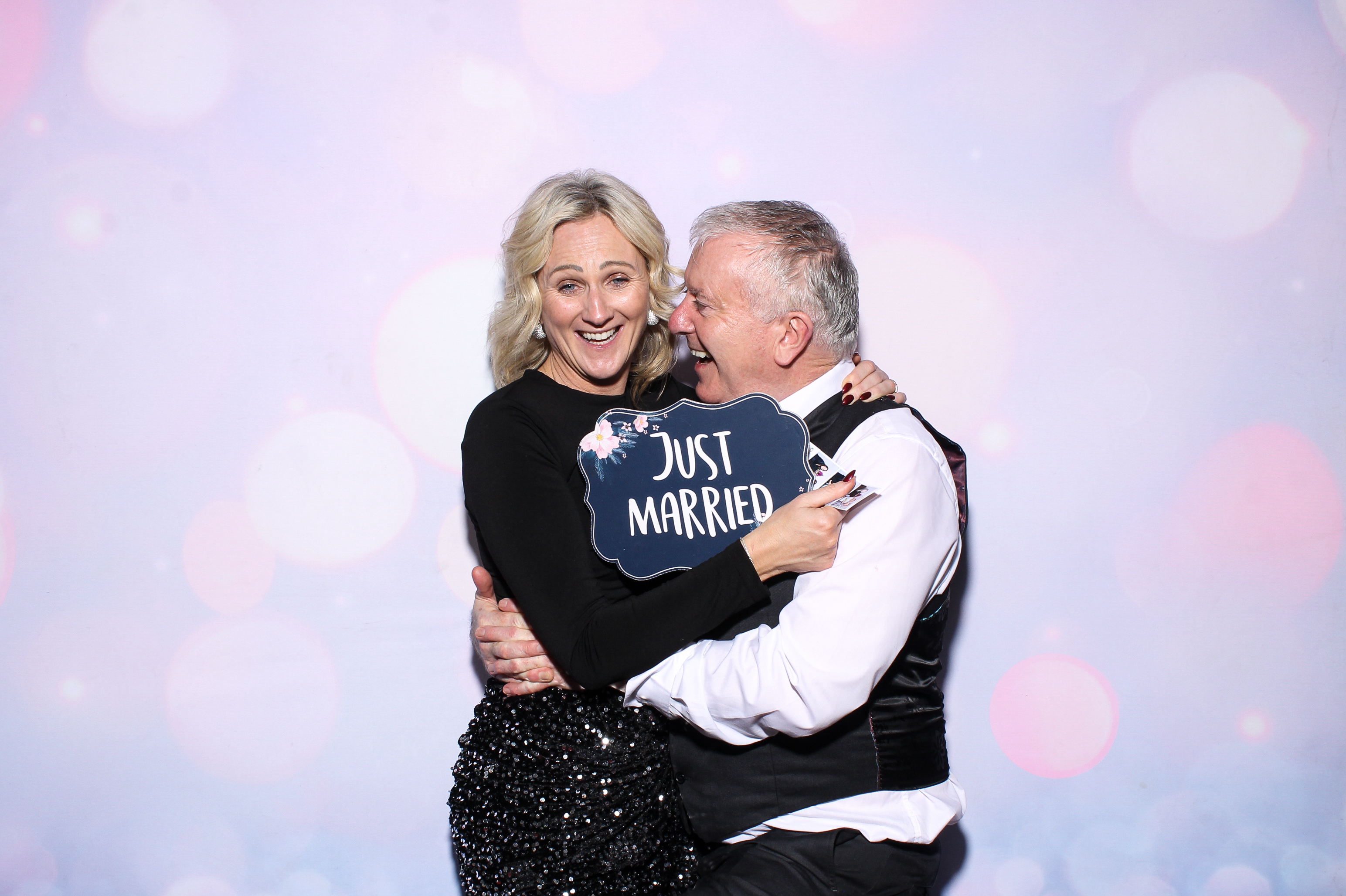 Karin & Declan | View more photos from the event at gallery.snapmagic.ie/u/SnapMagic/Karin-Declan