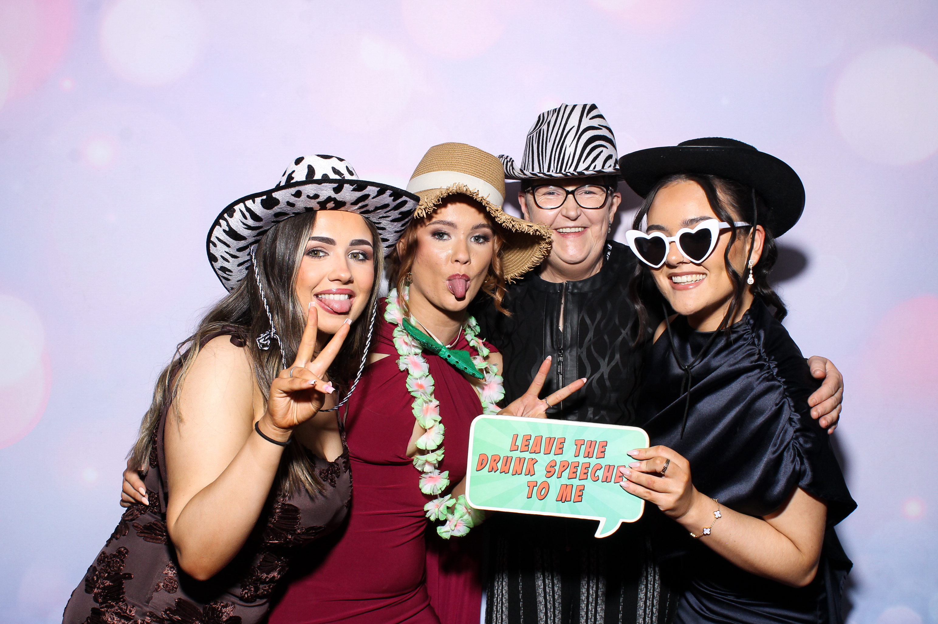 Karin & Declan | View more photos from the event at gallery.snapmagic.ie/u/SnapMagic/Karin-Declan