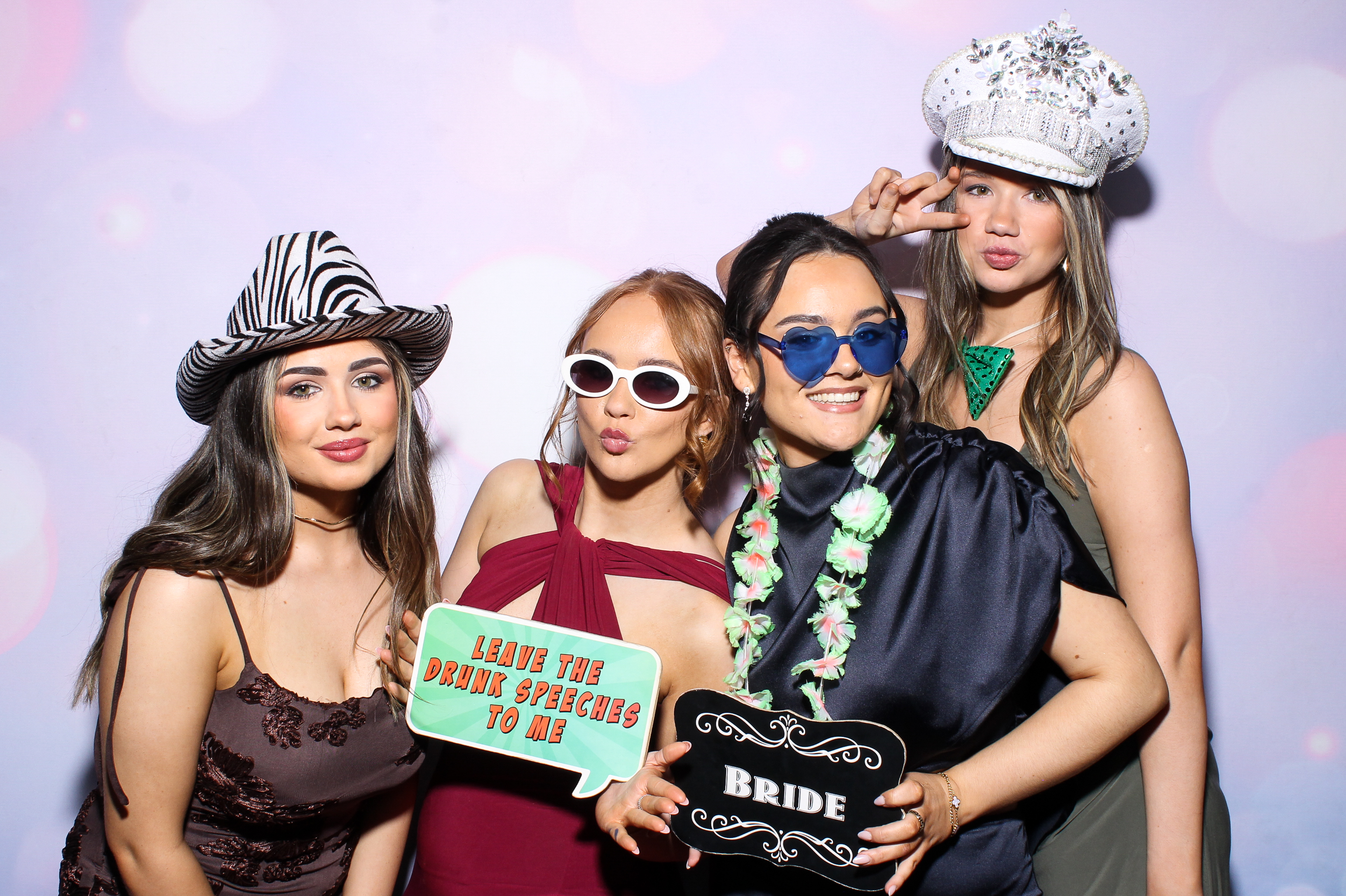 Karin & Declan | View more photos from the event at gallery.snapmagic.ie/u/SnapMagic/Karin-Declan