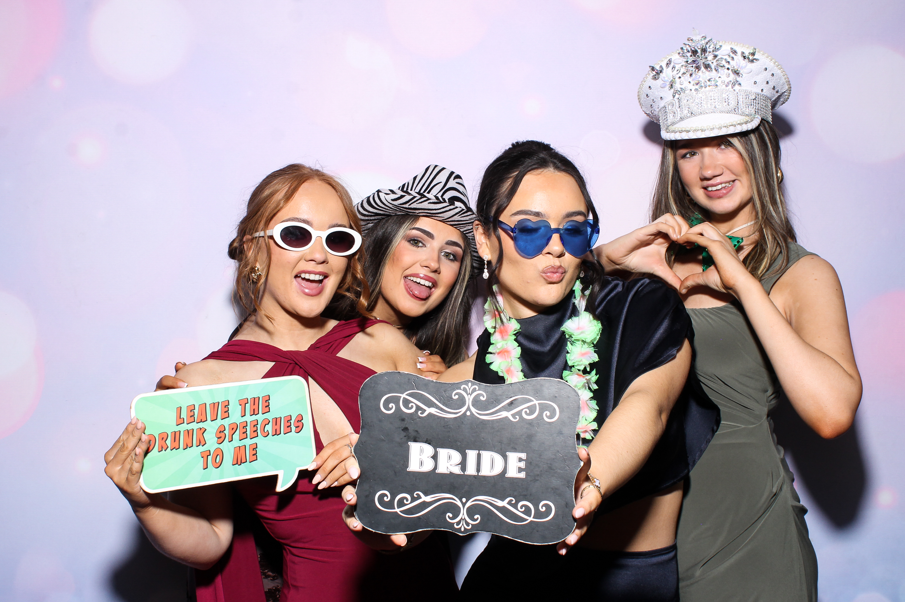 Karin & Declan | View more photos from the event at gallery.snapmagic.ie/u/SnapMagic/Karin-Declan