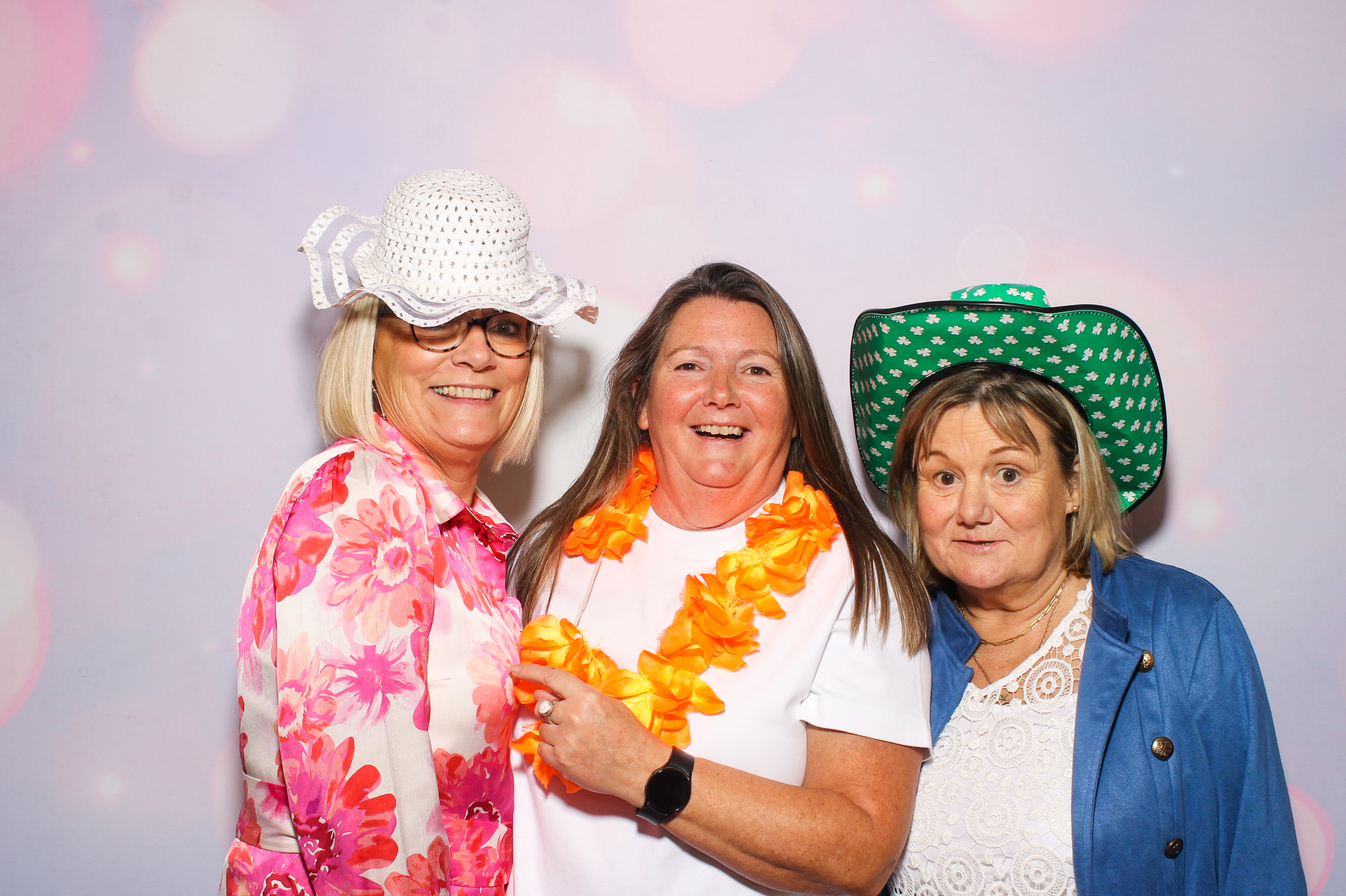 Katie & Josh | View more photos from the event at gallery.snapmagic.ie/u/SnapMagic/Katie-Josh