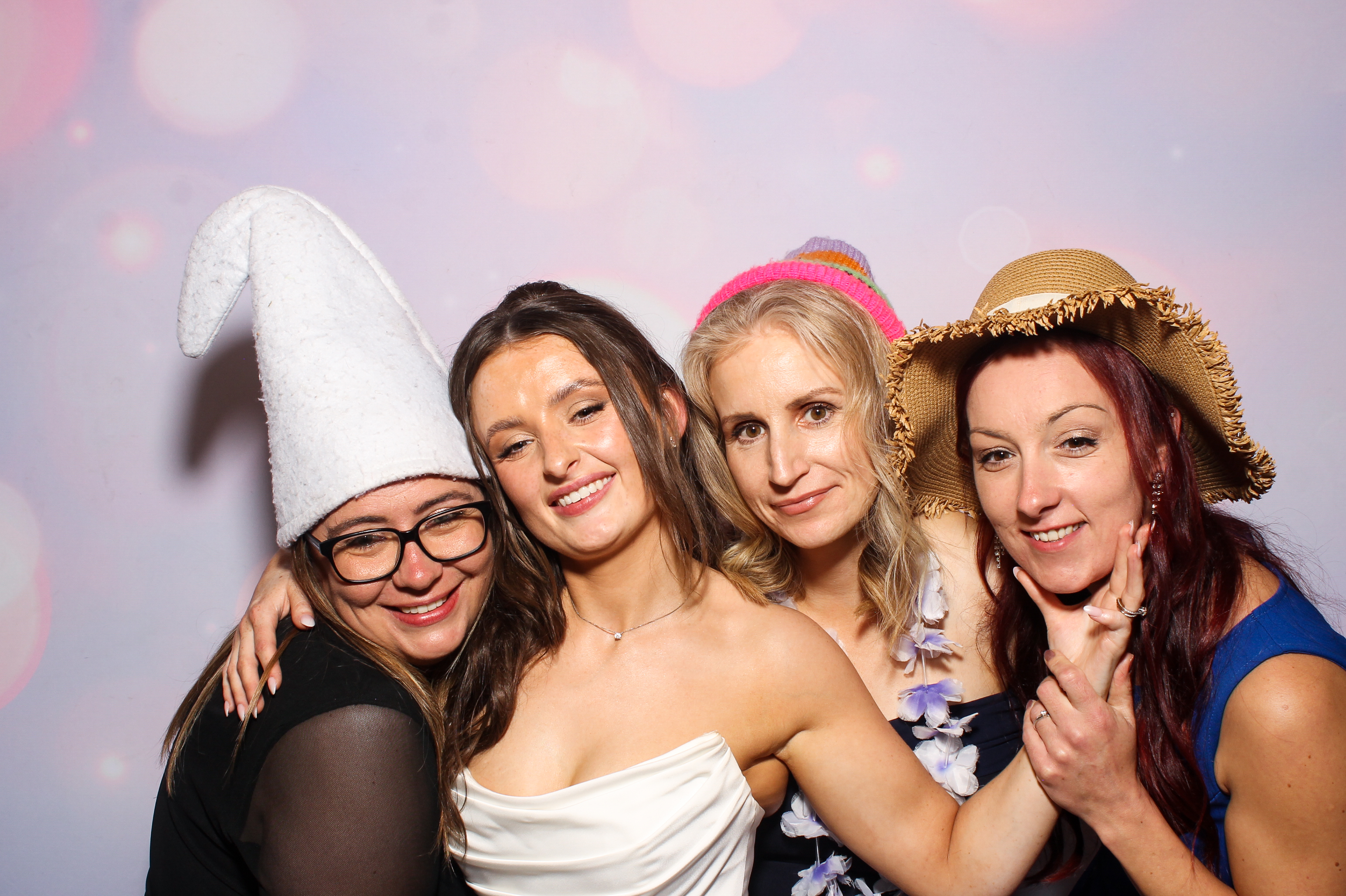 Katie & Josh | View more photos from the event at gallery.snapmagic.ie/u/SnapMagic/Katie-Josh