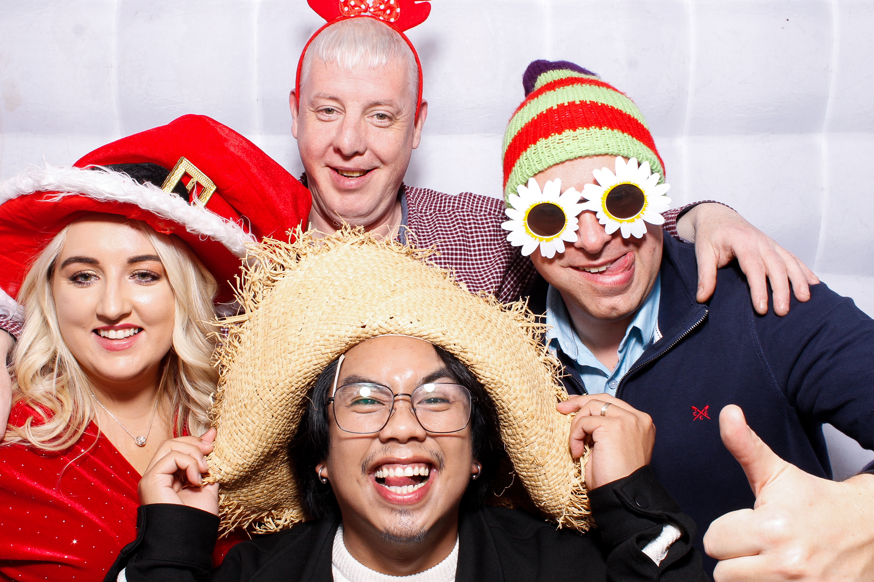 Kingsbridge Healthcare Group Christmas Party 2025 | View more photos from the event at gallery.snapmagic.ie/u/SnapMagic/Kingsbridge-Healthcare-Group-Christmas-Party-2025