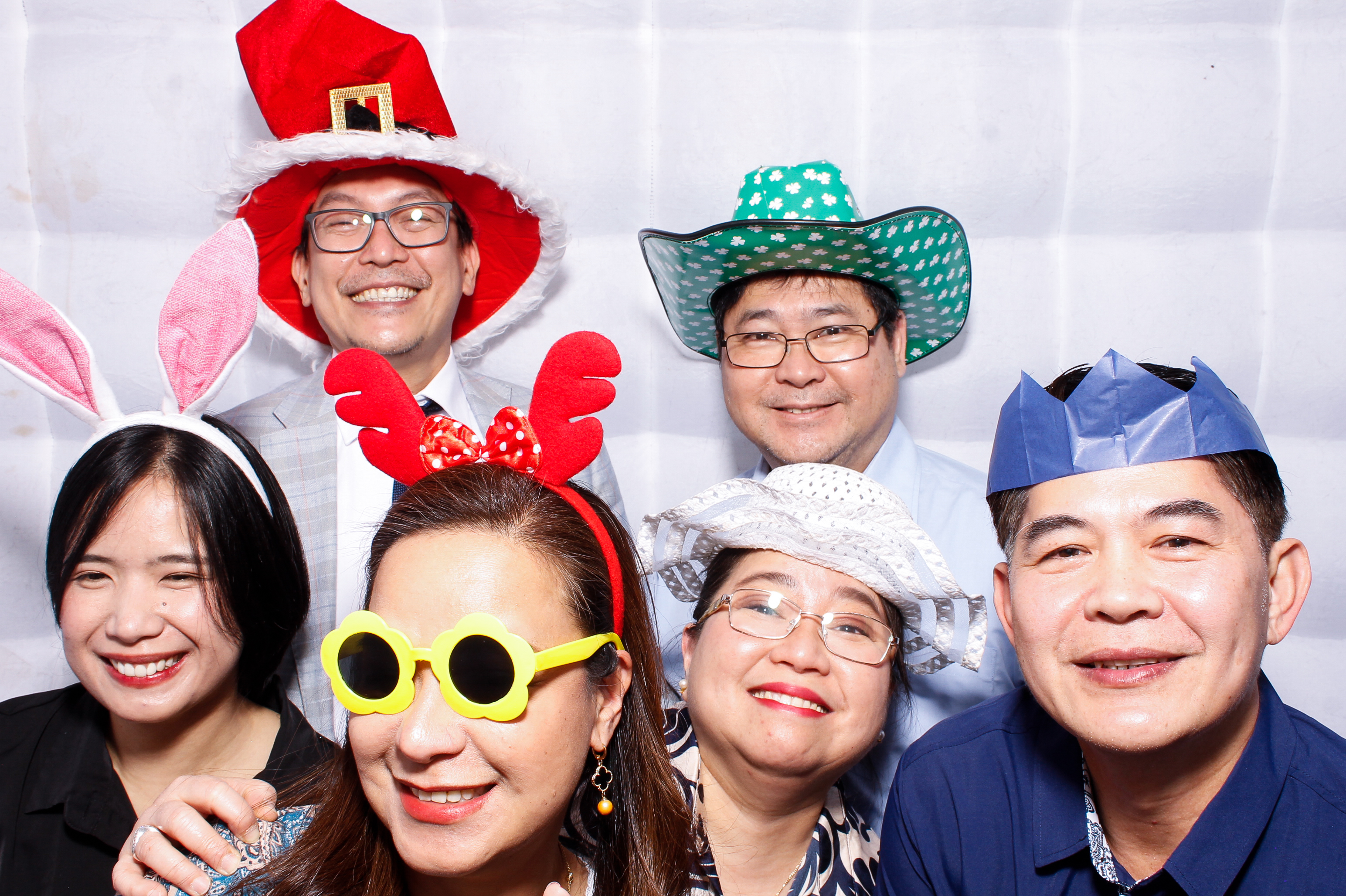 Kingsbridge Healthcare Group Christmas Party 2025 | View more photos from the event at gallery.snapmagic.ie/u/SnapMagic/Kingsbridge-Healthcare-Group-Christmas-Party-2025