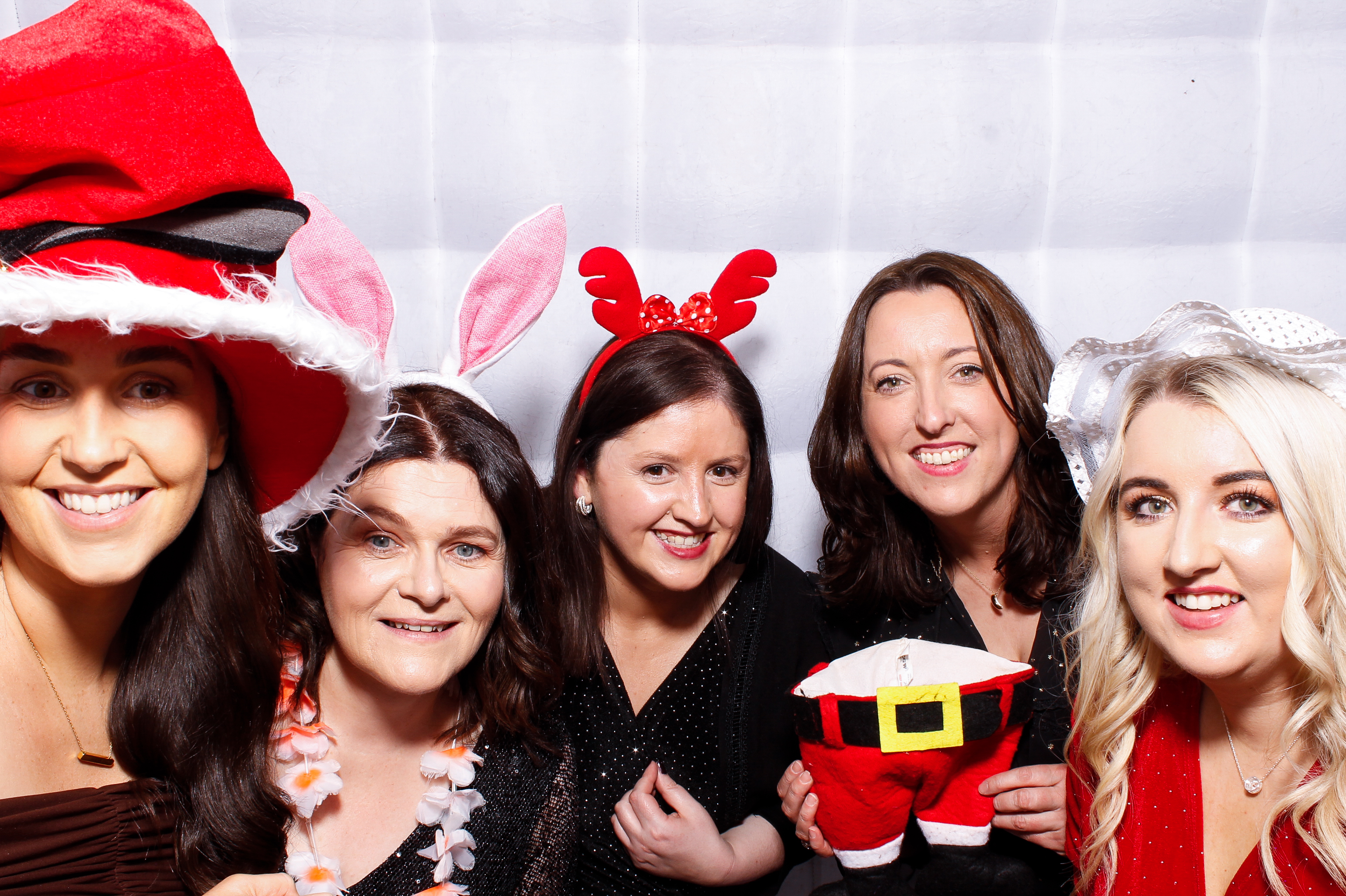 Kingsbridge Healthcare Group Christmas Party 2025 | View more photos from the event at gallery.snapmagic.ie/u/SnapMagic/Kingsbridge-Healthcare-Group-Christmas-Party-2025