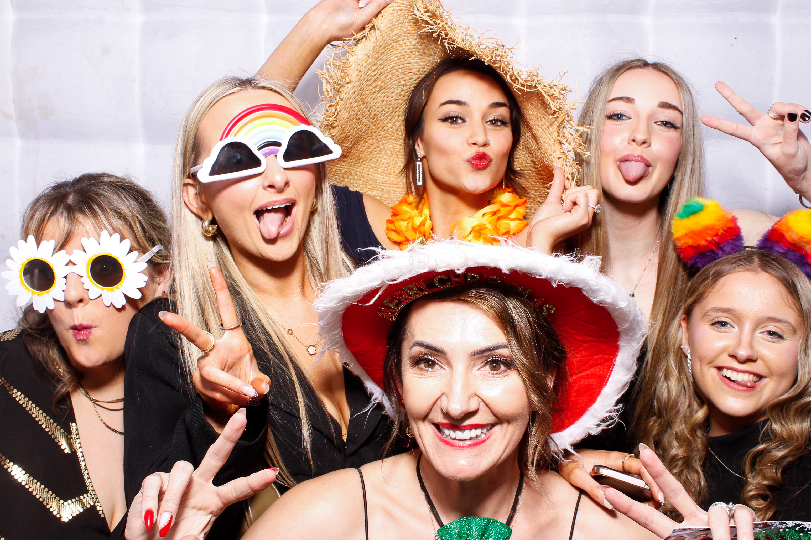 Kingsbridge Healthcare Group Christmas Party 2025 | View more photos from the event at gallery.snapmagic.ie/u/SnapMagic/Kingsbridge-Healthcare-Group-Christmas-Party-2025