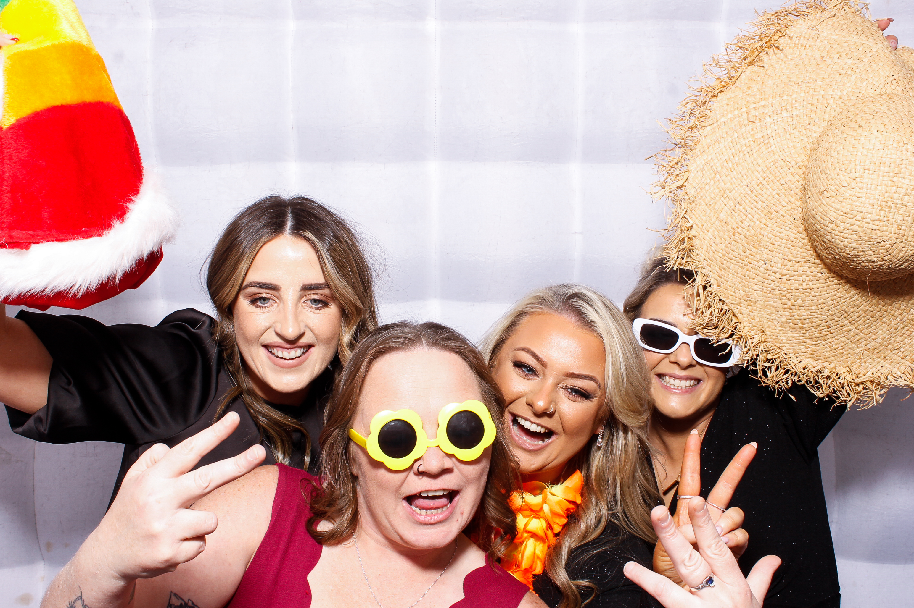 Kingsbridge Healthcare Group Christmas Party 2025 | View more photos from the event at gallery.snapmagic.ie/u/SnapMagic/Kingsbridge-Healthcare-Group-Christmas-Party-2025