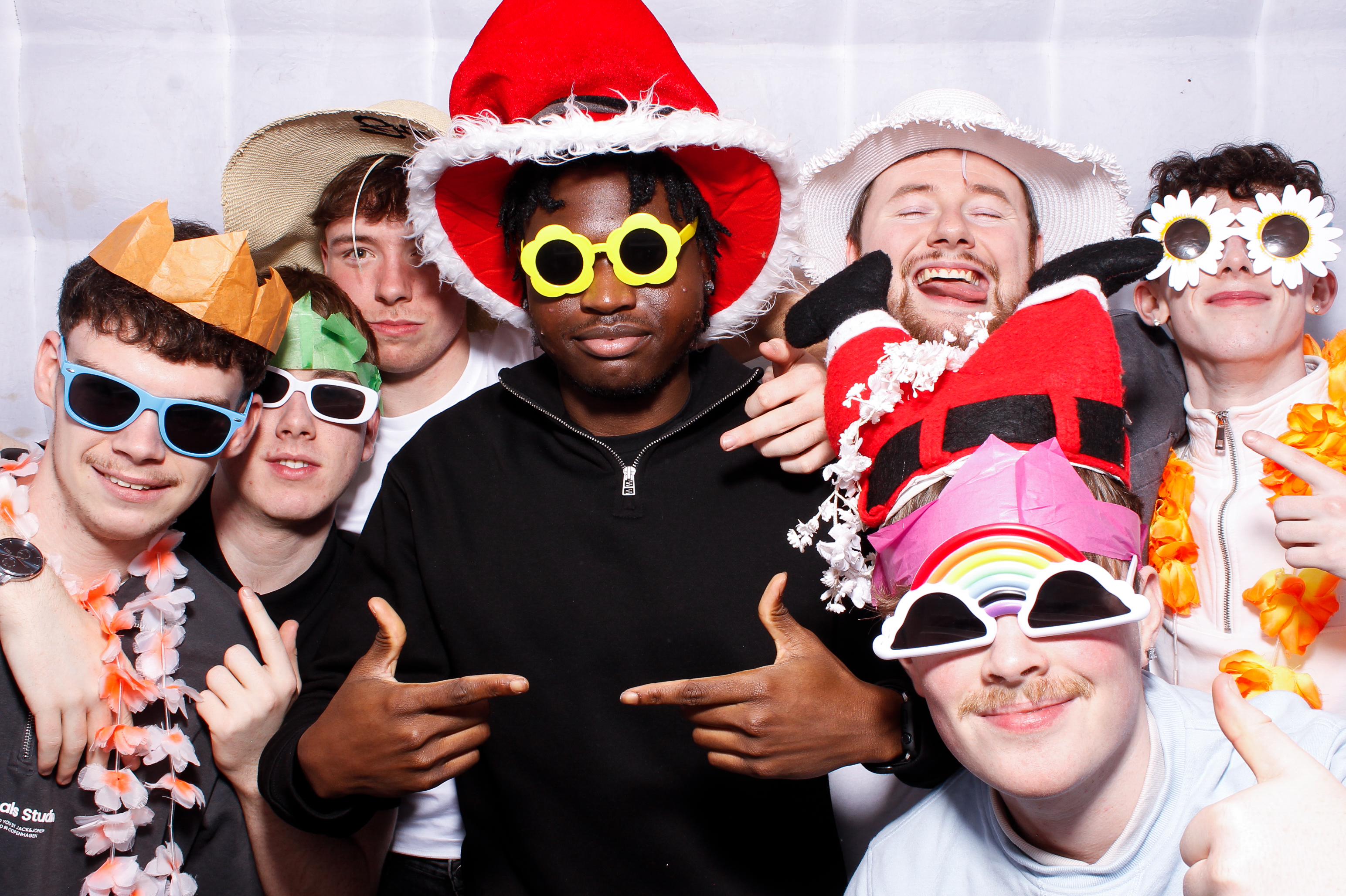 Kingsbridge Healthcare Group Christmas Party 2025 | View more photos from the event at gallery.snapmagic.ie/u/SnapMagic/Kingsbridge-Healthcare-Group-Christmas-Party-2025