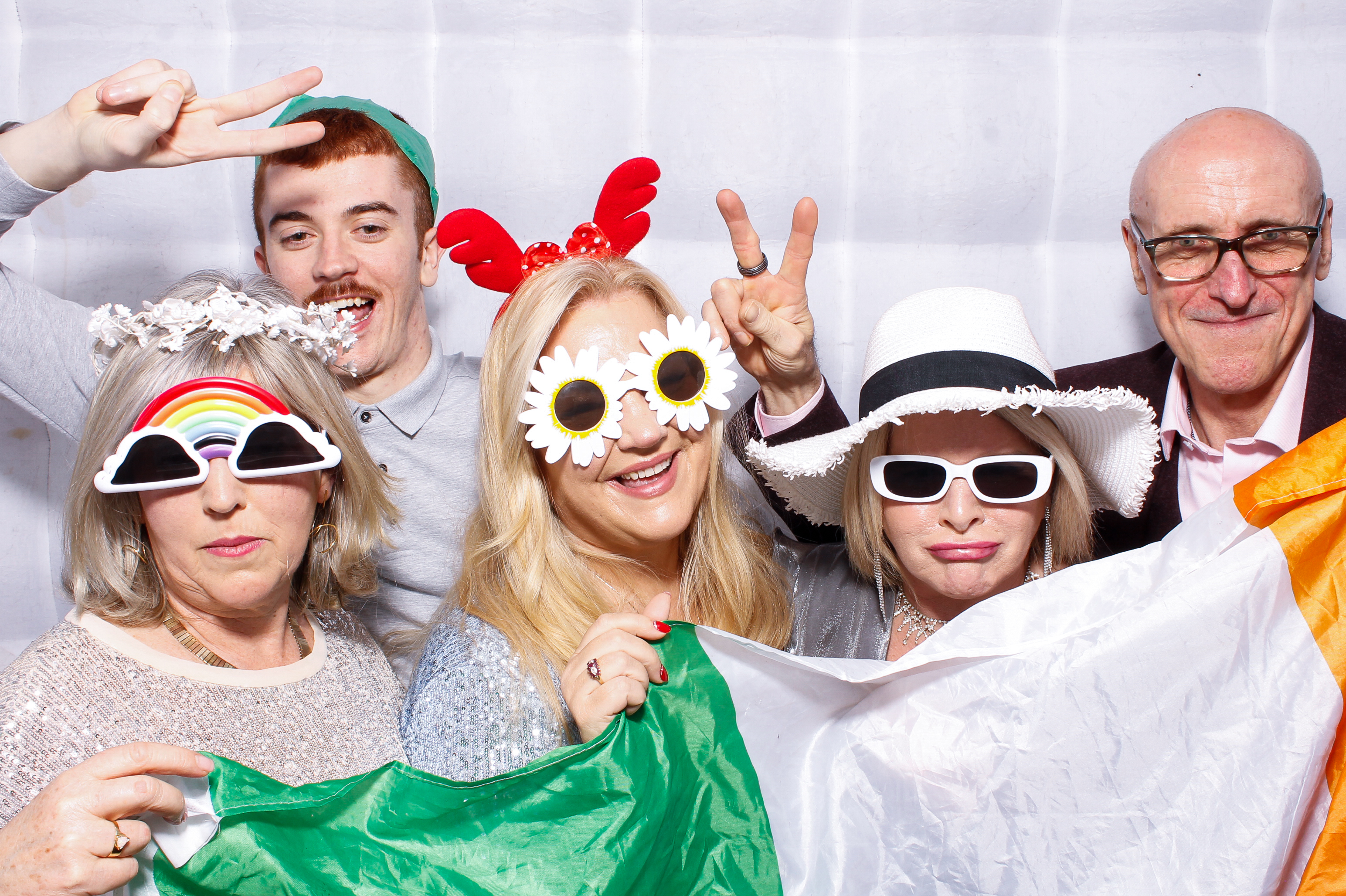 Kingsbridge Healthcare Group Christmas Party 2025 | View more photos from the event at gallery.snapmagic.ie/u/SnapMagic/Kingsbridge-Healthcare-Group-Christmas-Party-2025