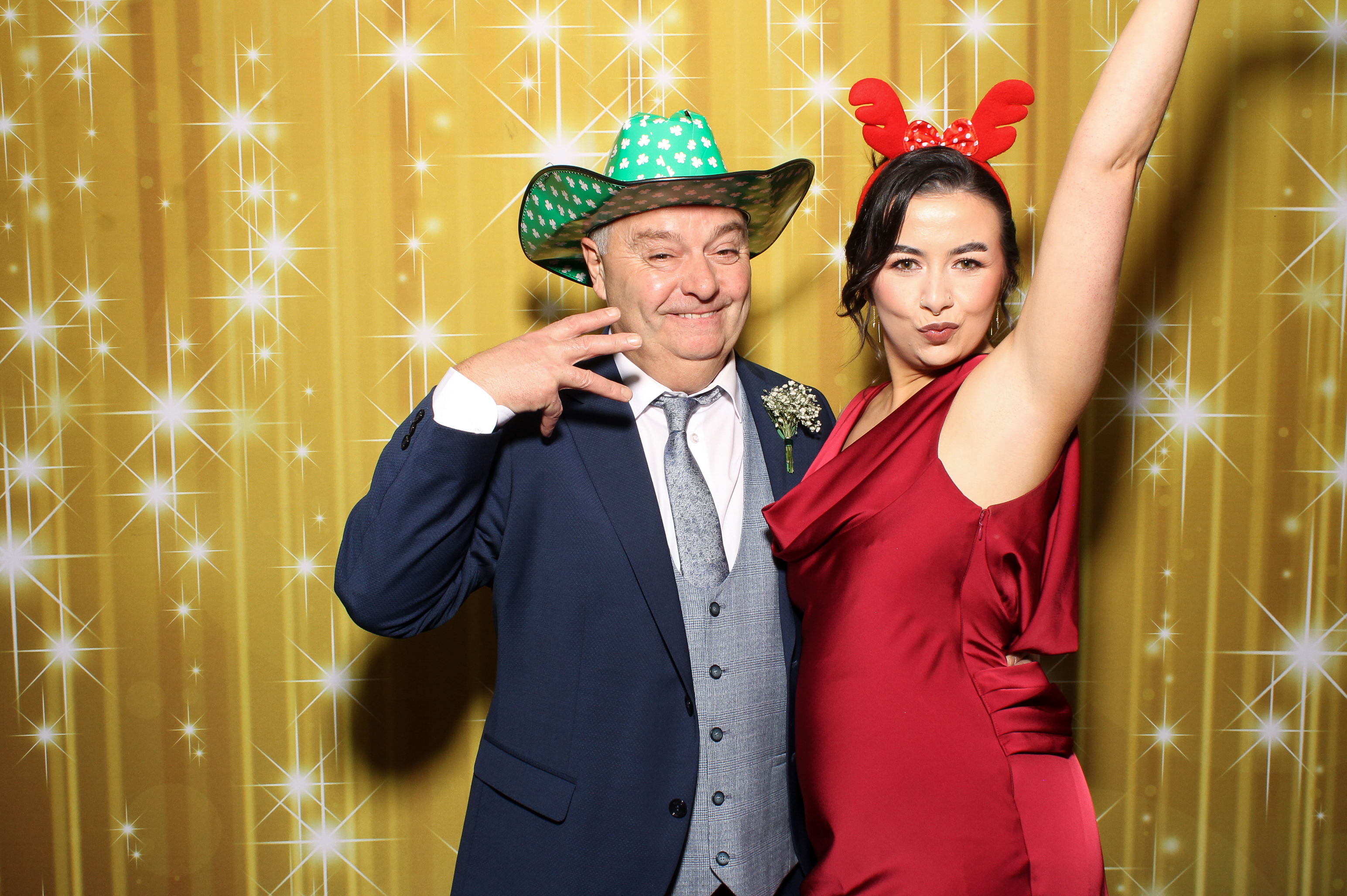 Laura & Raj | View more photos from the event at gallery.snapmagic.ie/u/SnapMagic/Laura-Raj