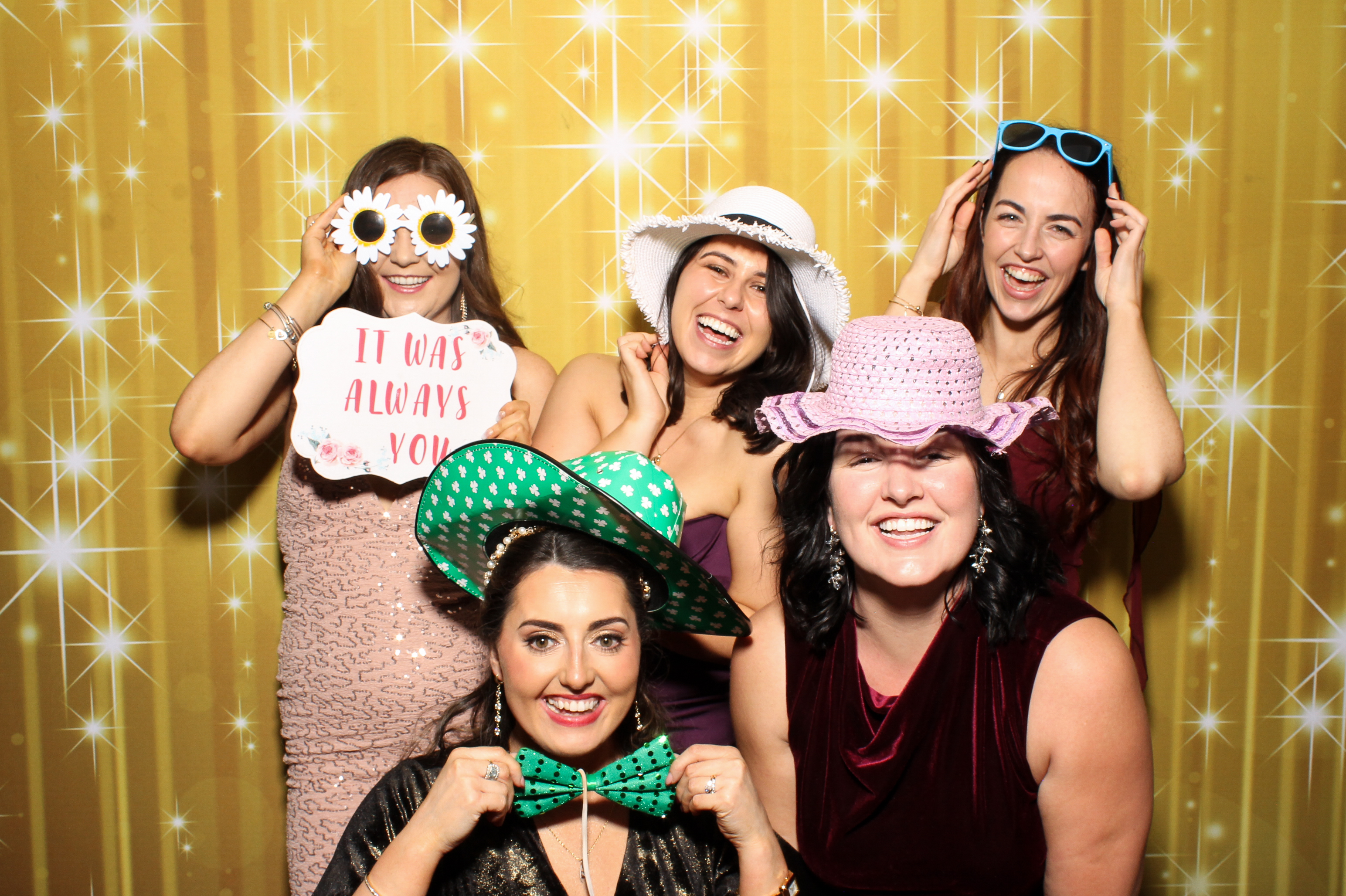 Laura & Raj | View more photos from the event at gallery.snapmagic.ie/u/SnapMagic/Laura-Raj