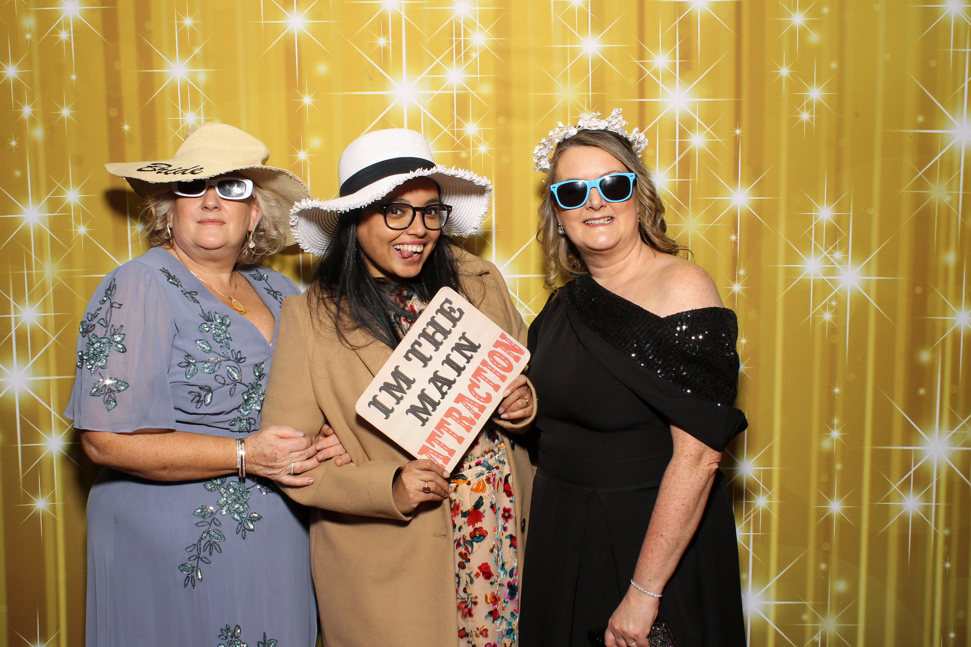 Laura & Raj | View more photos from the event at gallery.snapmagic.ie/u/SnapMagic/Laura-Raj