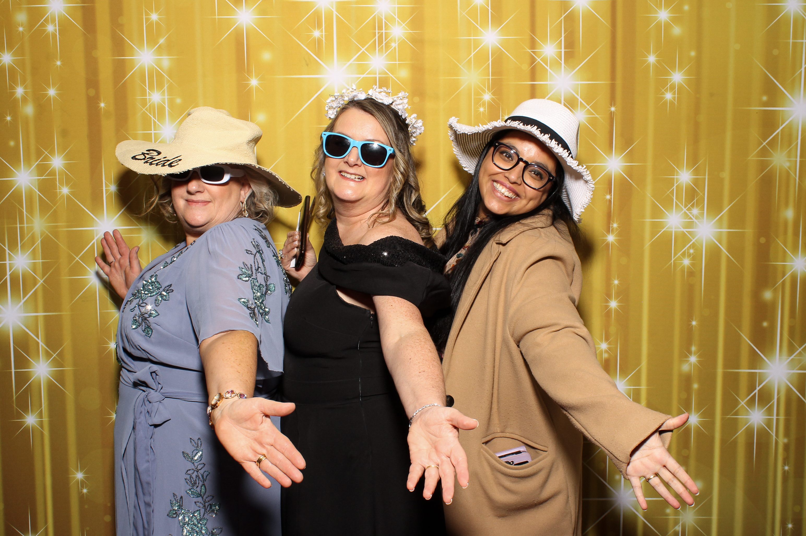 Laura & Raj | View more photos from the event at gallery.snapmagic.ie/u/SnapMagic/Laura-Raj