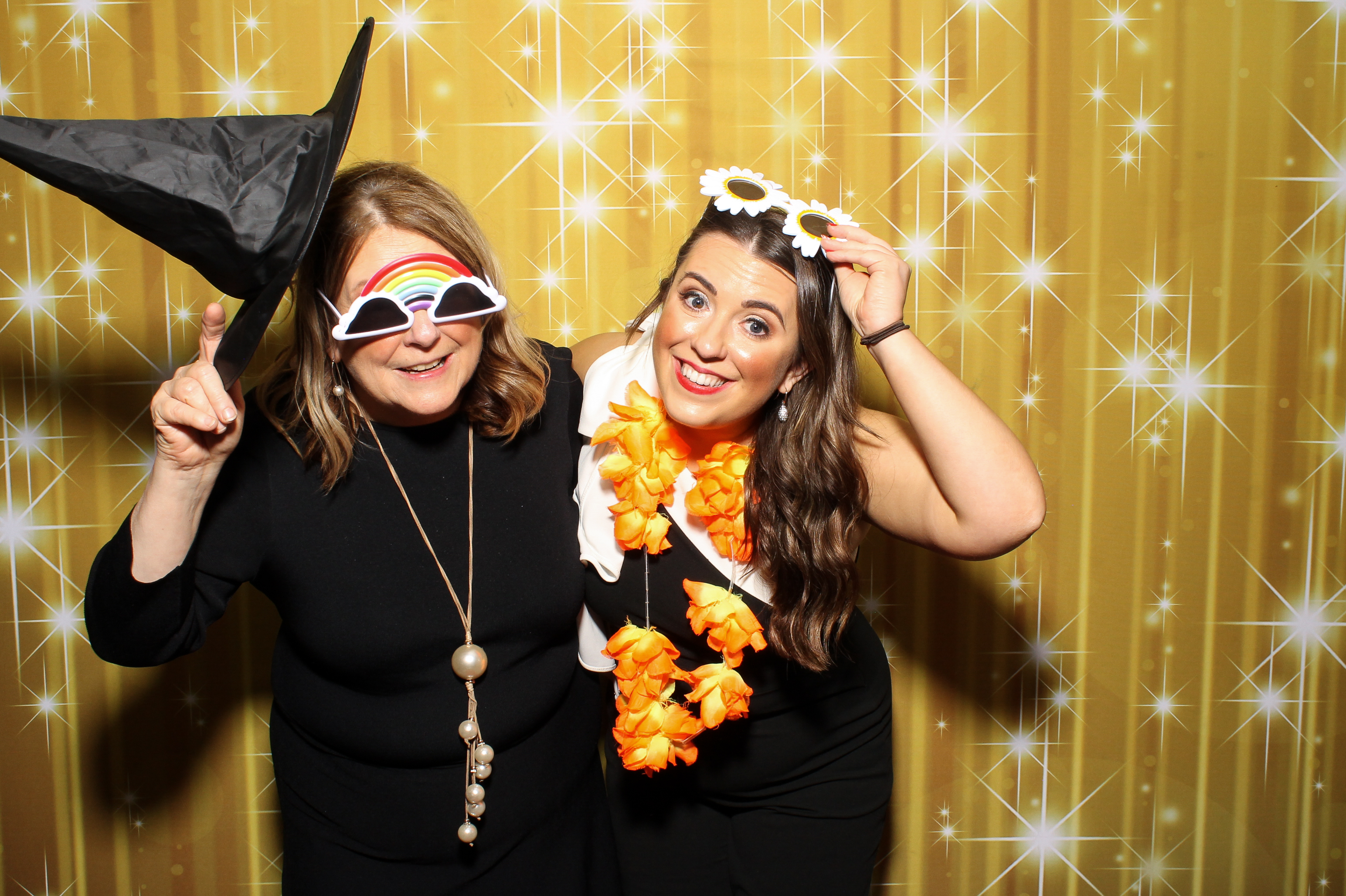 Laura & Raj | View more photos from the event at gallery.snapmagic.ie/u/SnapMagic/Laura-Raj