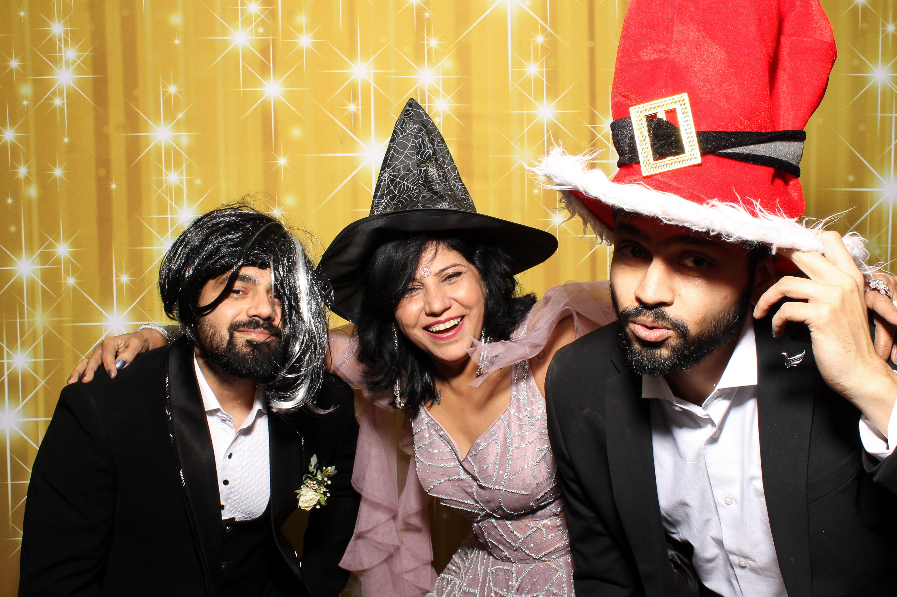 Laura & Raj | View more photos from the event at gallery.snapmagic.ie/u/SnapMagic/Laura-Raj